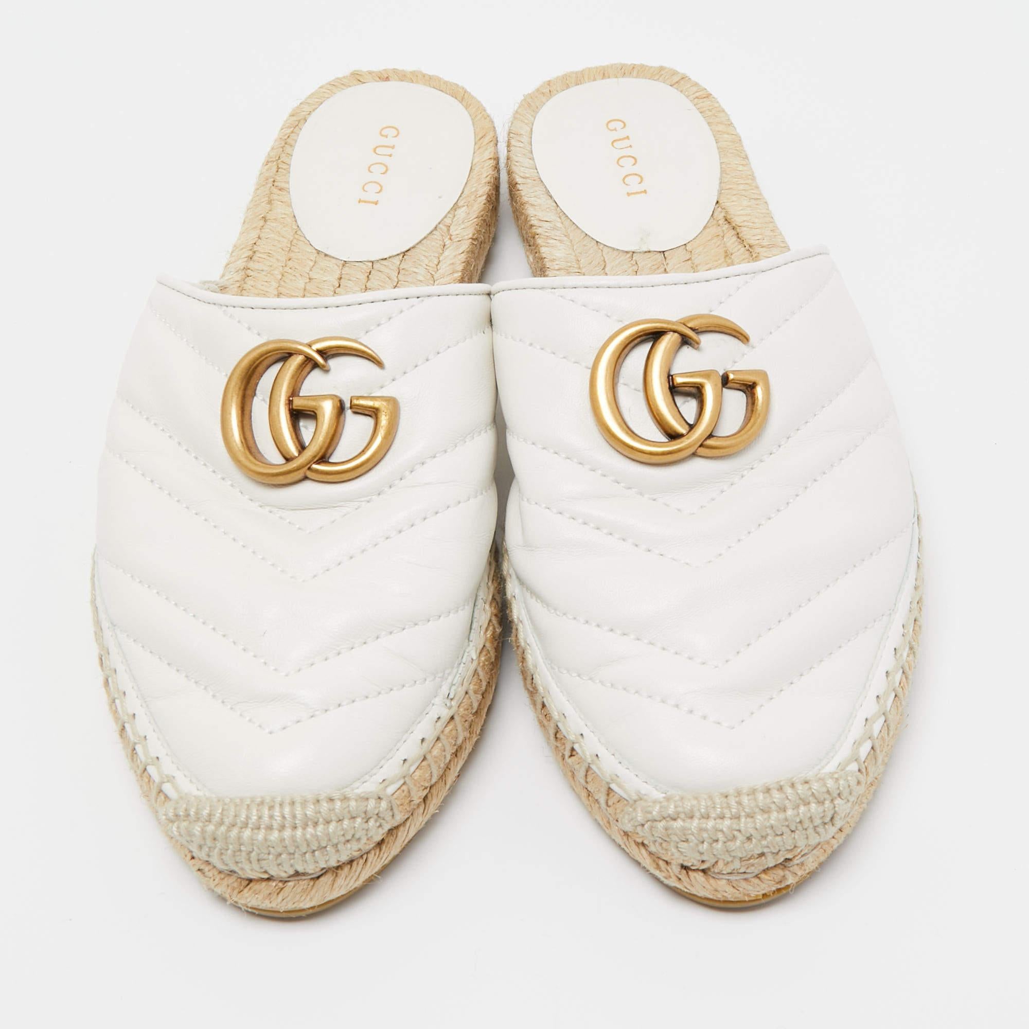 Gucci White Leather GG Marmont Espadrille Mules Size 35.5 In Good Condition In Dubai, Al Qouz 2