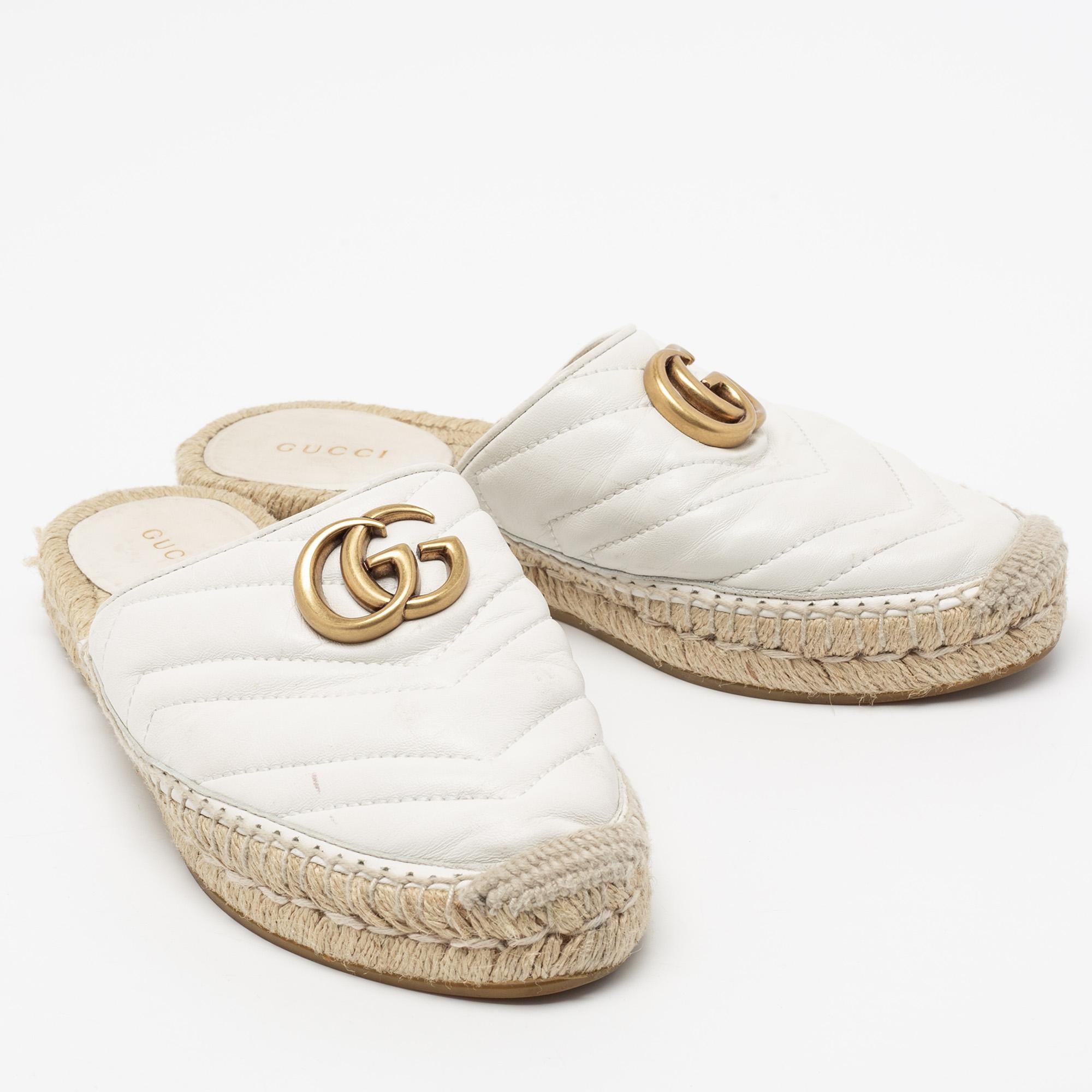 Gucci White Leather GG Marmont Espadrilles Mules Size 35.5 In Good Condition In Dubai, Al Qouz 2