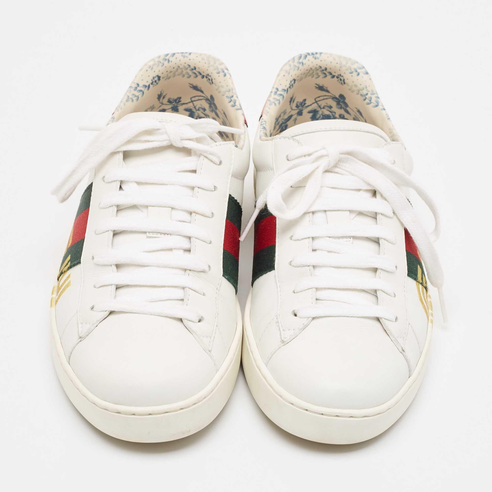 Gucci White Leather Guccy Ace Sneakers Size 40 In Good Condition In Dubai, Al Qouz 2
