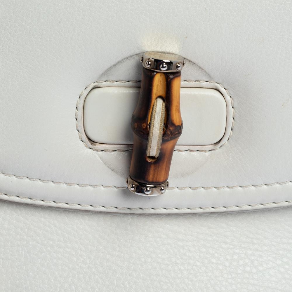 Gucci White Leather Large New Bamboo Tassel Top Handle Bag In Good Condition In Dubai, Al Qouz 2
