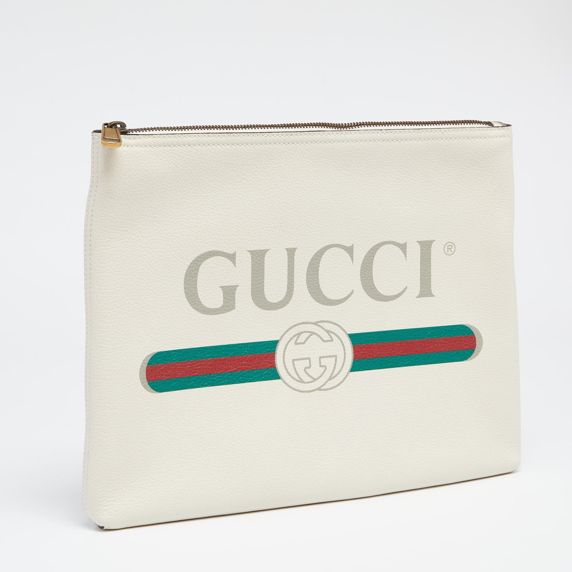 Gucci White Leather Logo Print Zip Pouch In New Condition In Dubai, Al Qouz 2