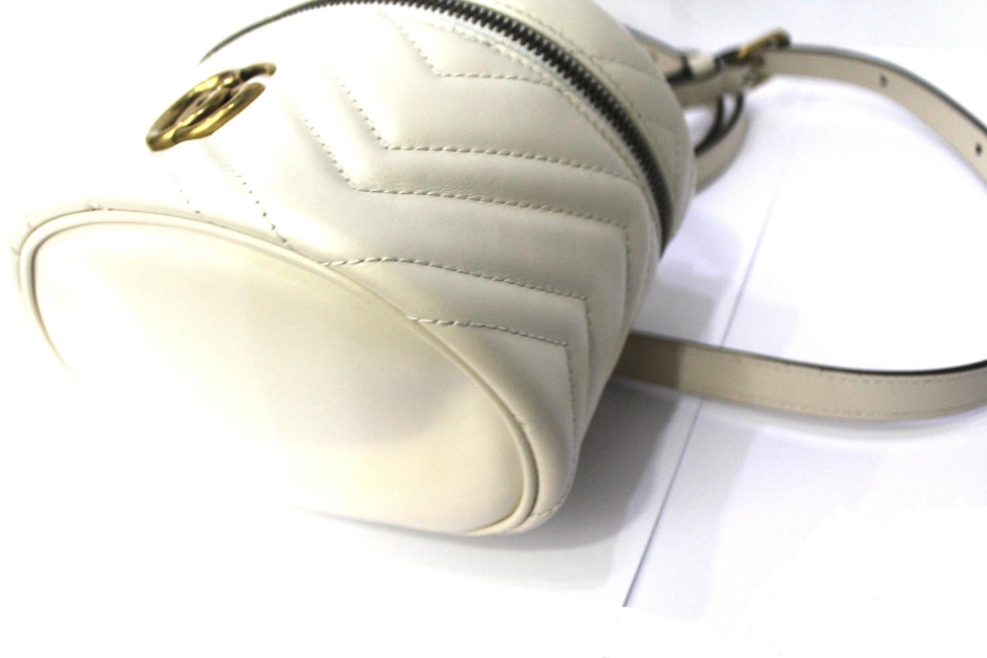 Gucci White Leather Marmont Bachpack 1