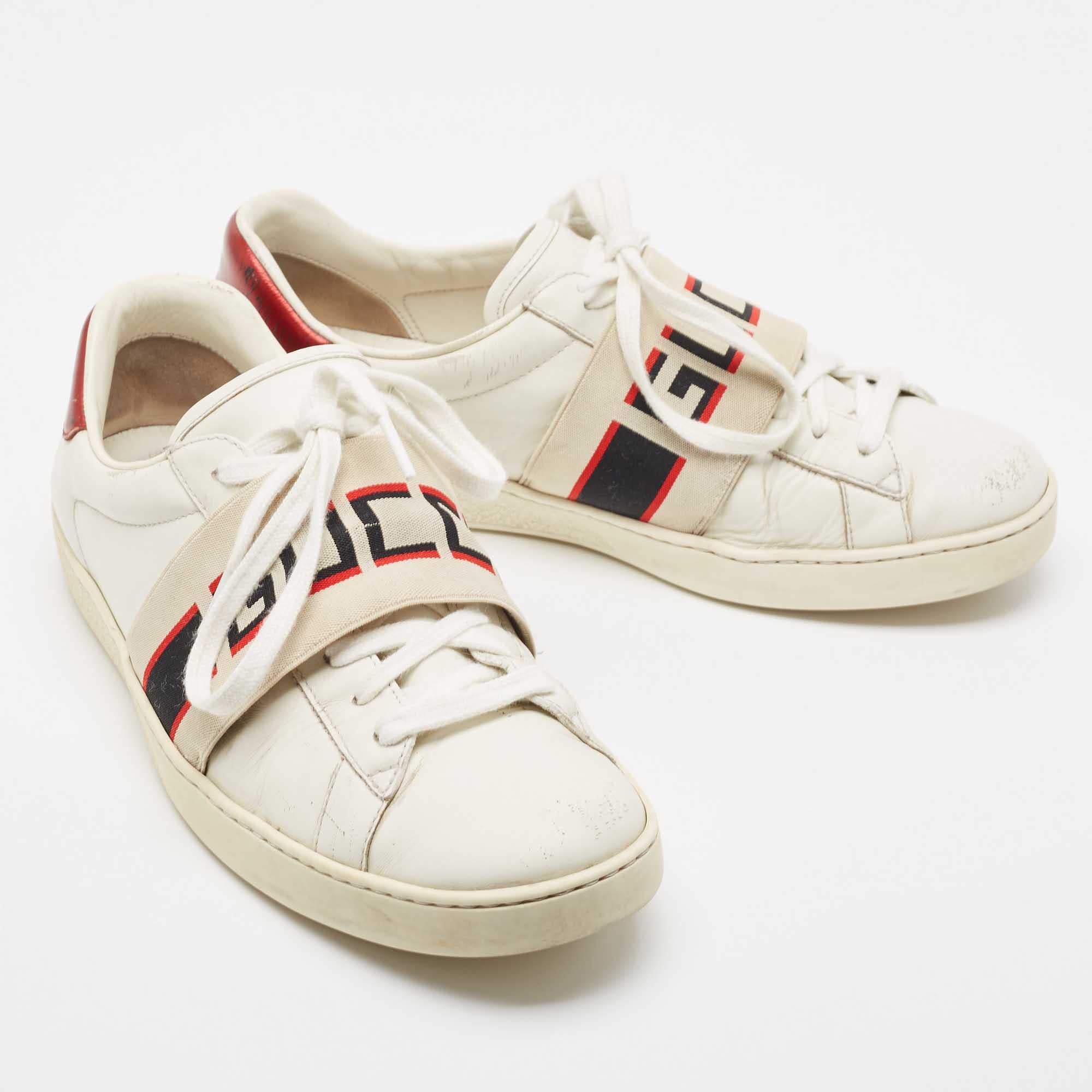 Gucci White Leather New Ace Low Top Sneakers Size 42 In Good Condition For Sale In Dubai, Al Qouz 2