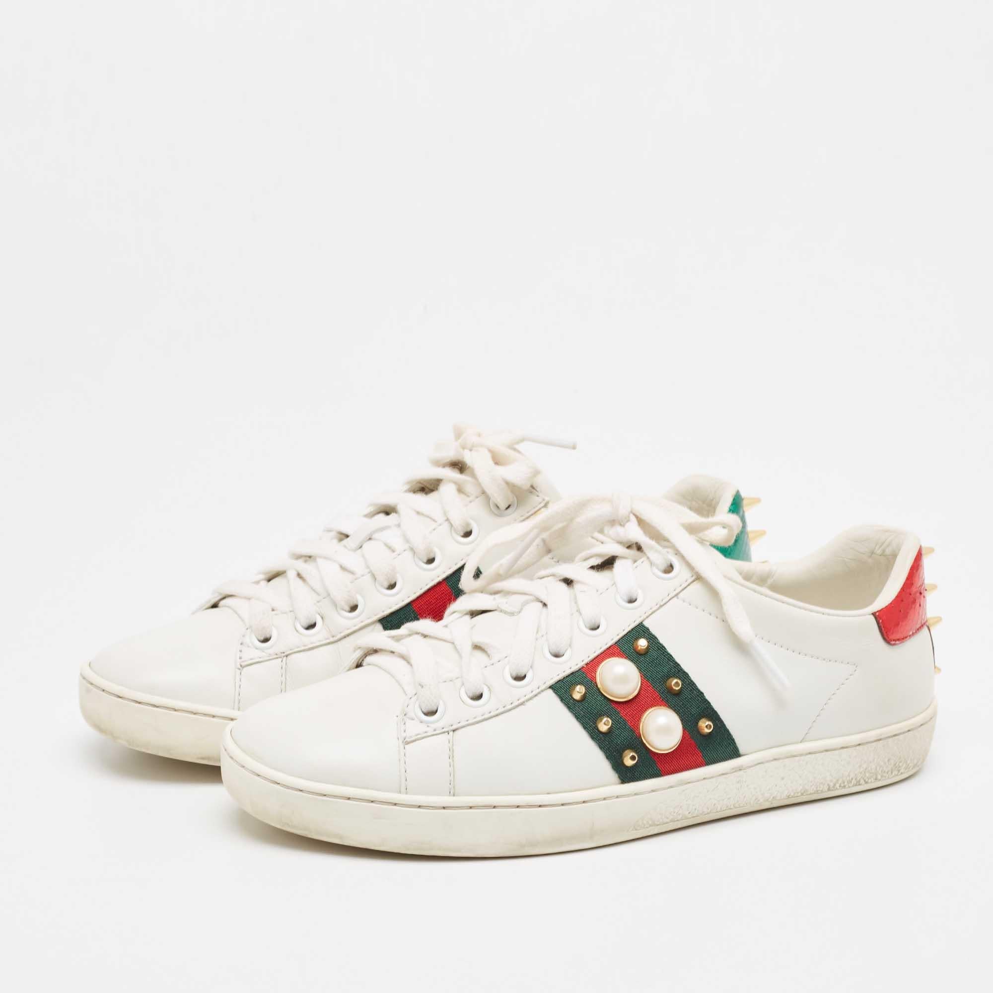 Gucci White Leather Pearl Ace Low Top Sneakers Size 36 In Good Condition For Sale In Dubai, Al Qouz 2
