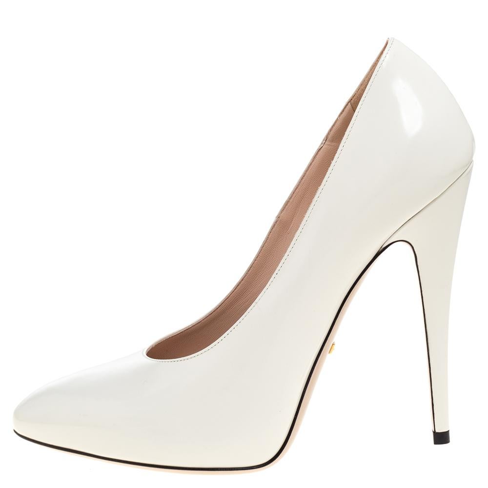 You can never go wrong with these classic pumps from the iconic house of Gucci. Crafted in Italy and made from quality leather, they come in a lovely shade of white. They are styled with round toes, 13 cm heels, insoles with brand labels, and