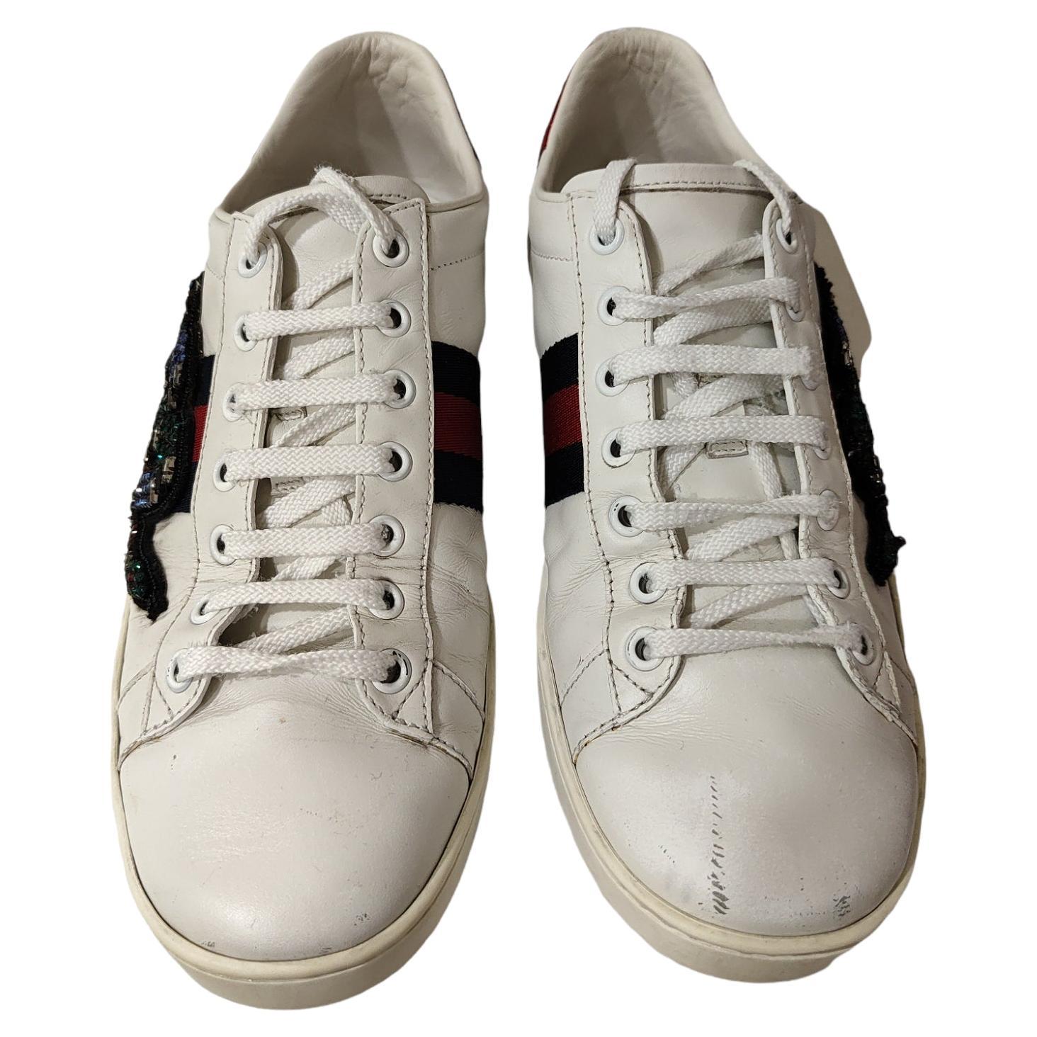 Gucci white leather red and blue patterns sneakers  For Sale