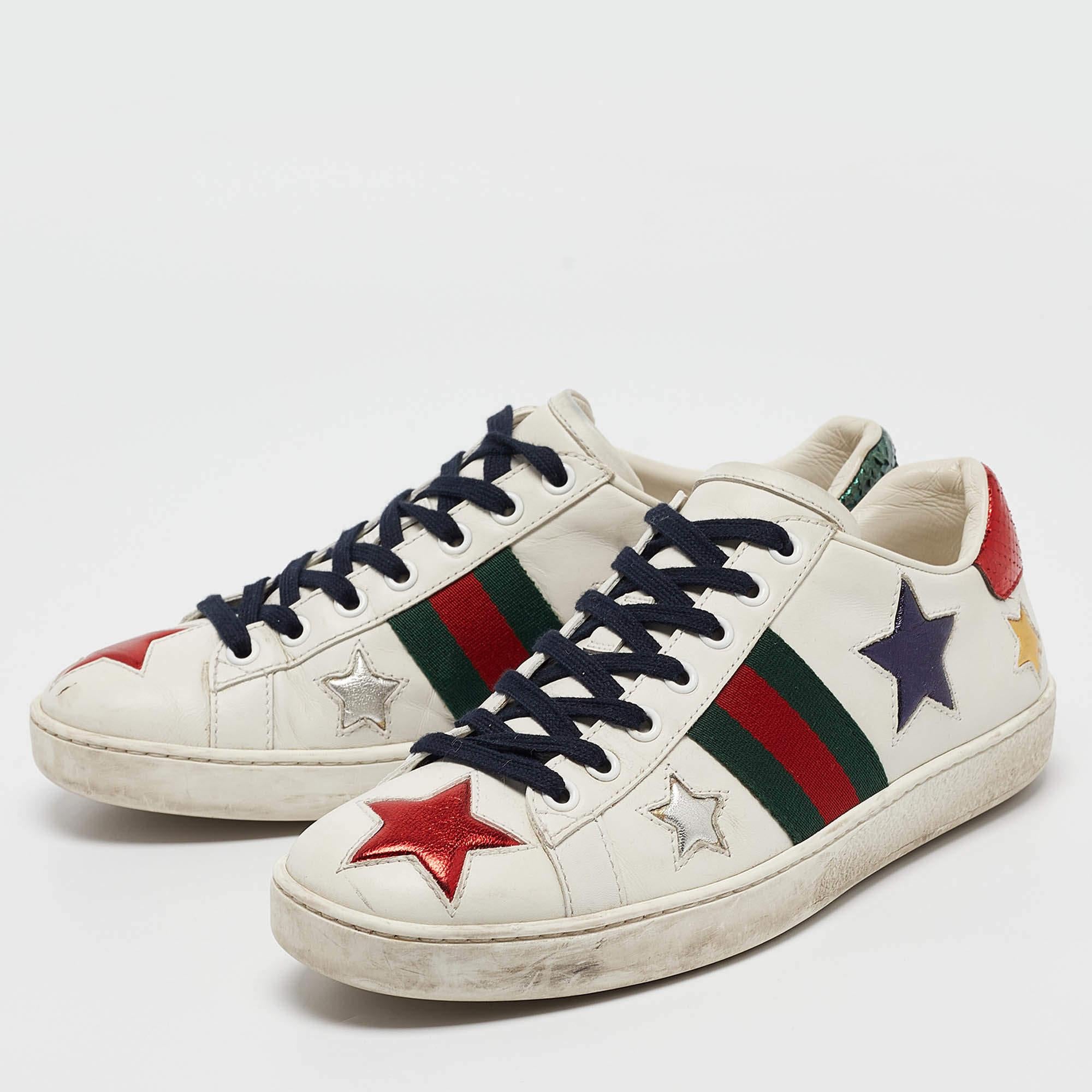 Give your outfit a chic update with this pair of designer sneakers. The creation is sewn perfectly to help you make a statement in them for a long time.
