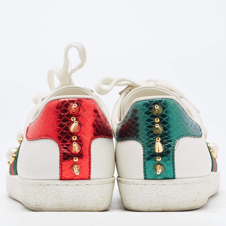 Gucci Sneakers Ace in pelle bianca con borchie e spuntoni misura
