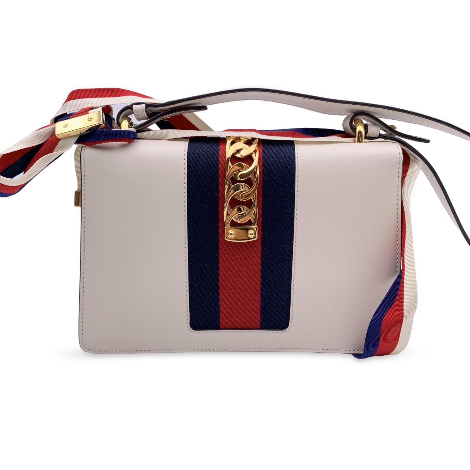 Gucci White Leather Sylvie Small Signature Web Shoulder Bag In Excellent Condition In Rome, Rome