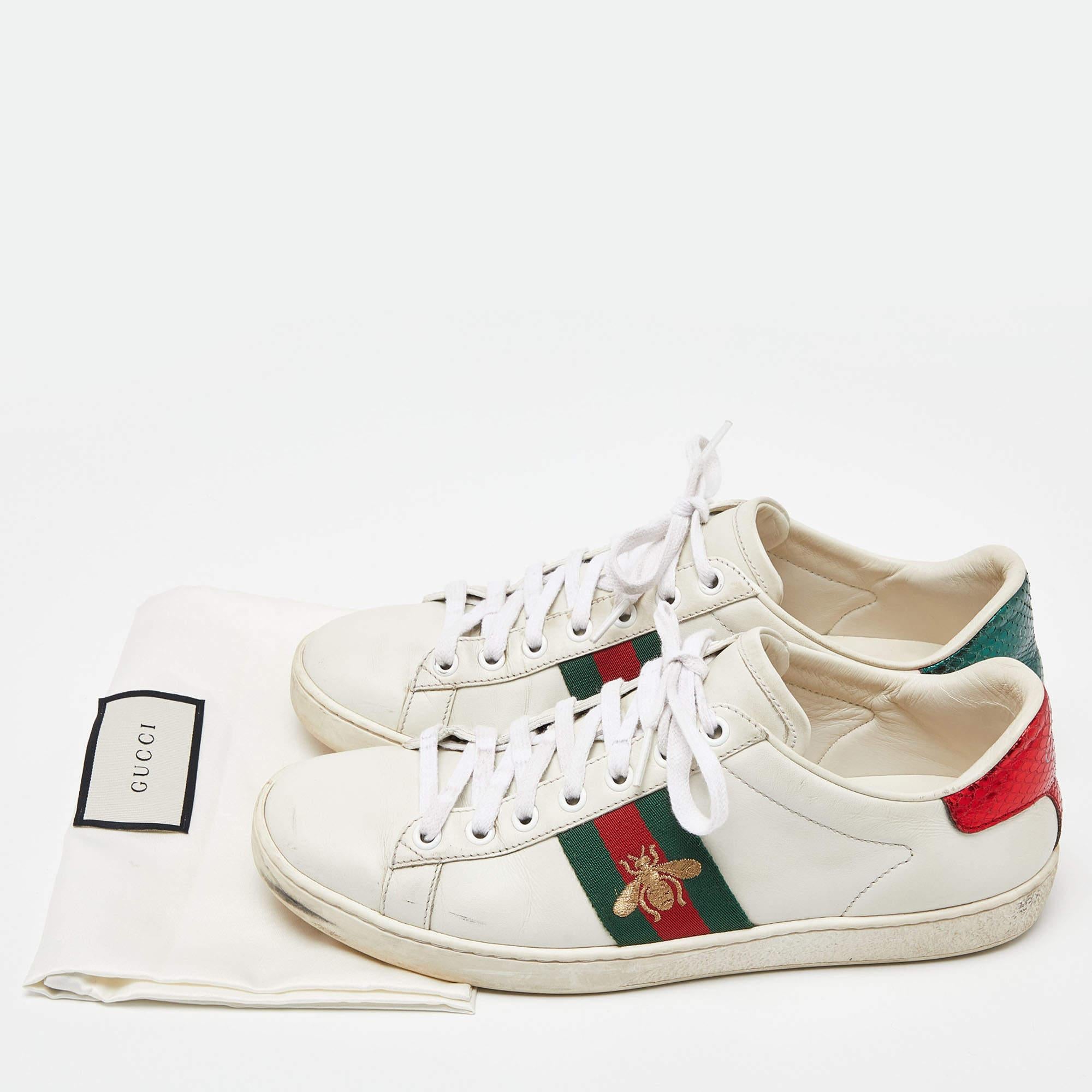 Gucci White Leather Web Detail Bee Embroidered Ace Low Top Sneakers Size 38 For Sale 4