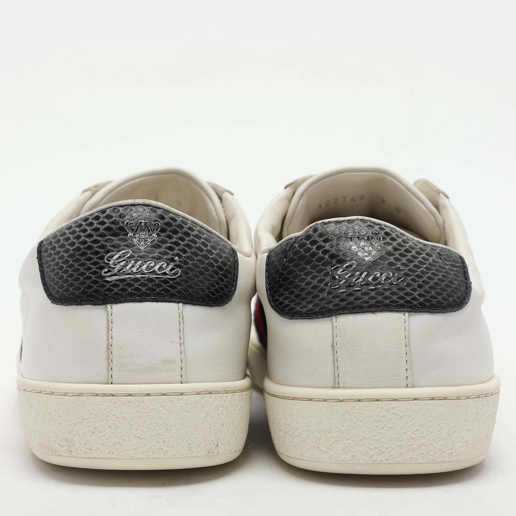 Gucci Weiß Leder Web Slip On Turnschuhe Größe 43 im Angebot 1