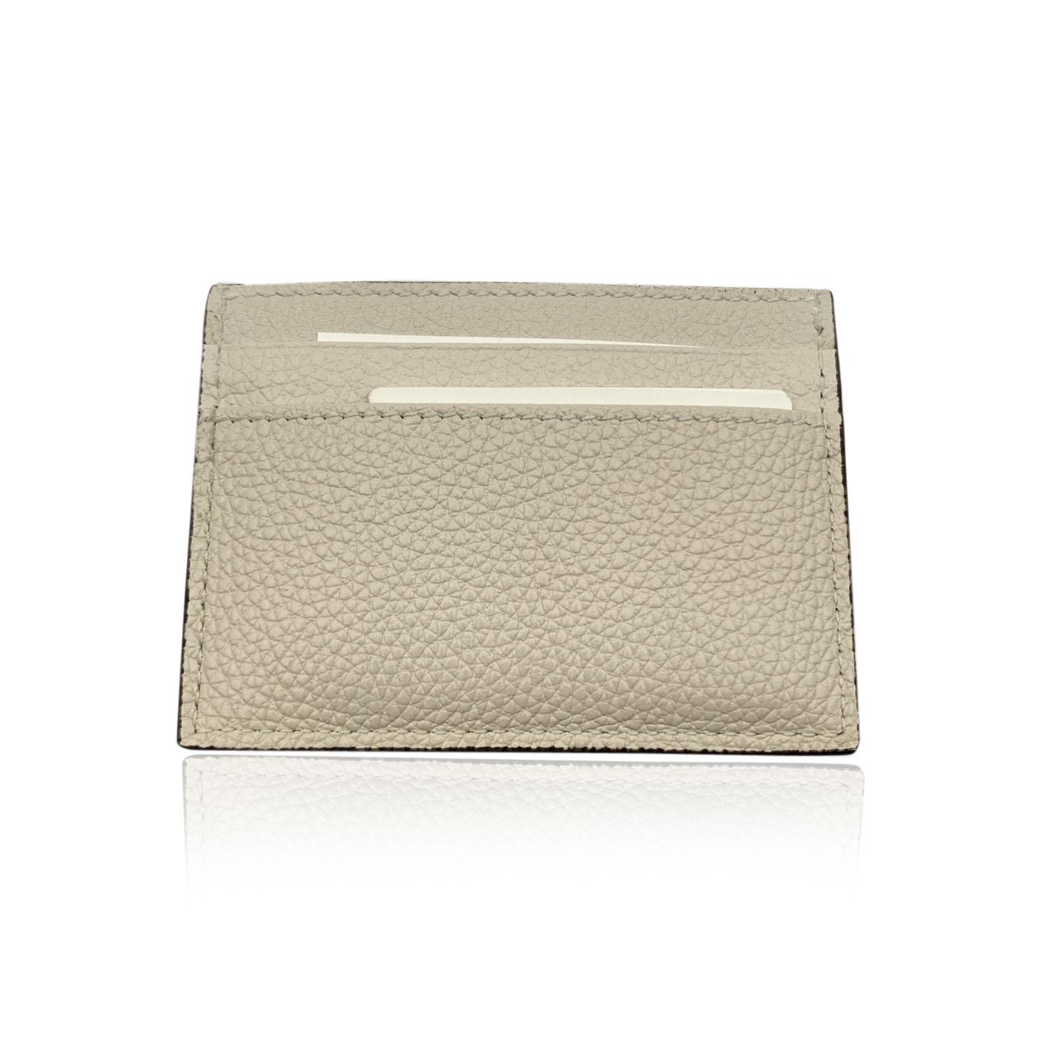 Gucci White Leather Zumi Horsebit Credit Card Case Holder Wallet In New Condition In Rome, Rome