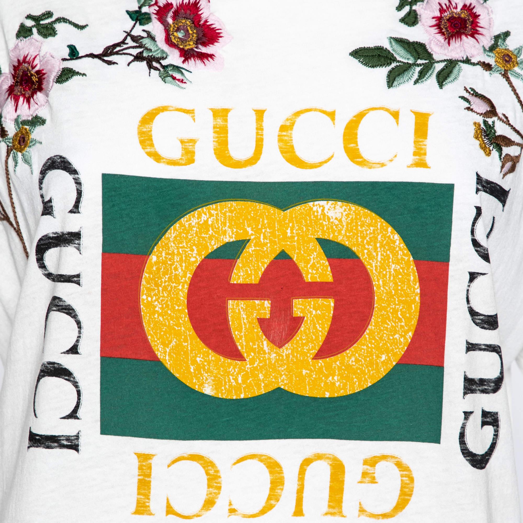 Gucci Camiseta blanca de algodón estampada y bordada con logotipo XS en Bastante bueno Estado en Dubai, Al Qouz 2
