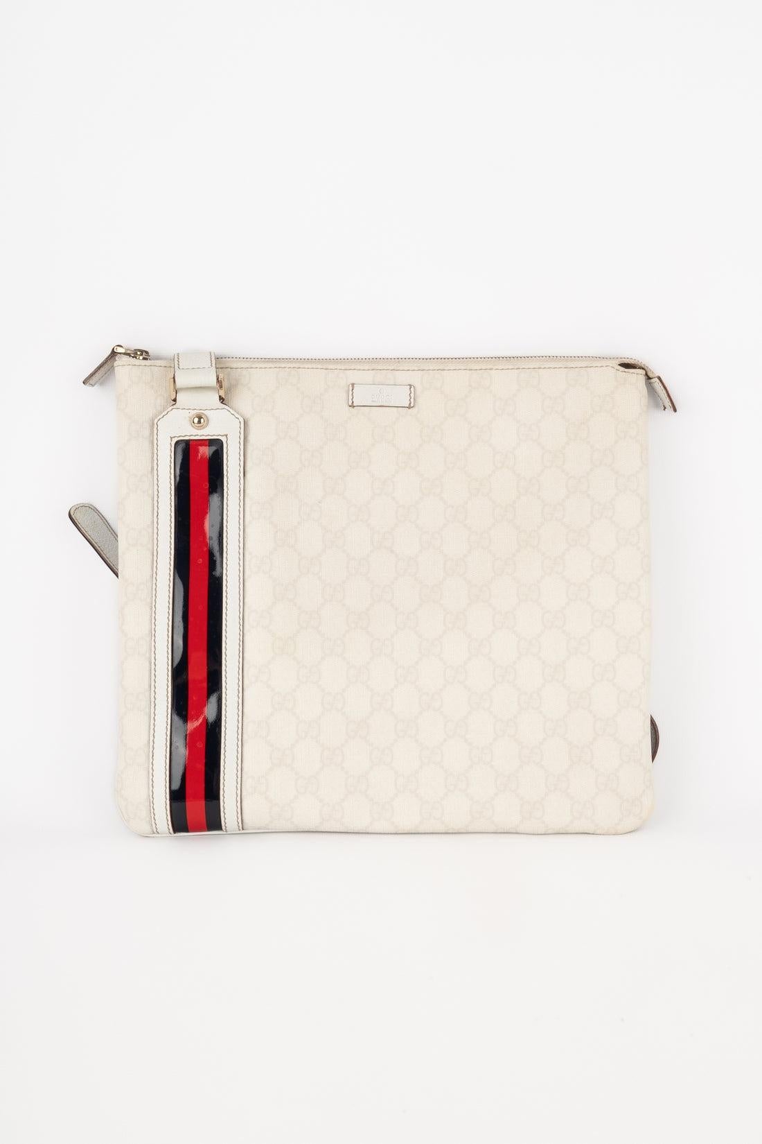 Gucci White Monogramed Canvas Bag In Excellent Condition In SAINT-OUEN-SUR-SEINE, FR