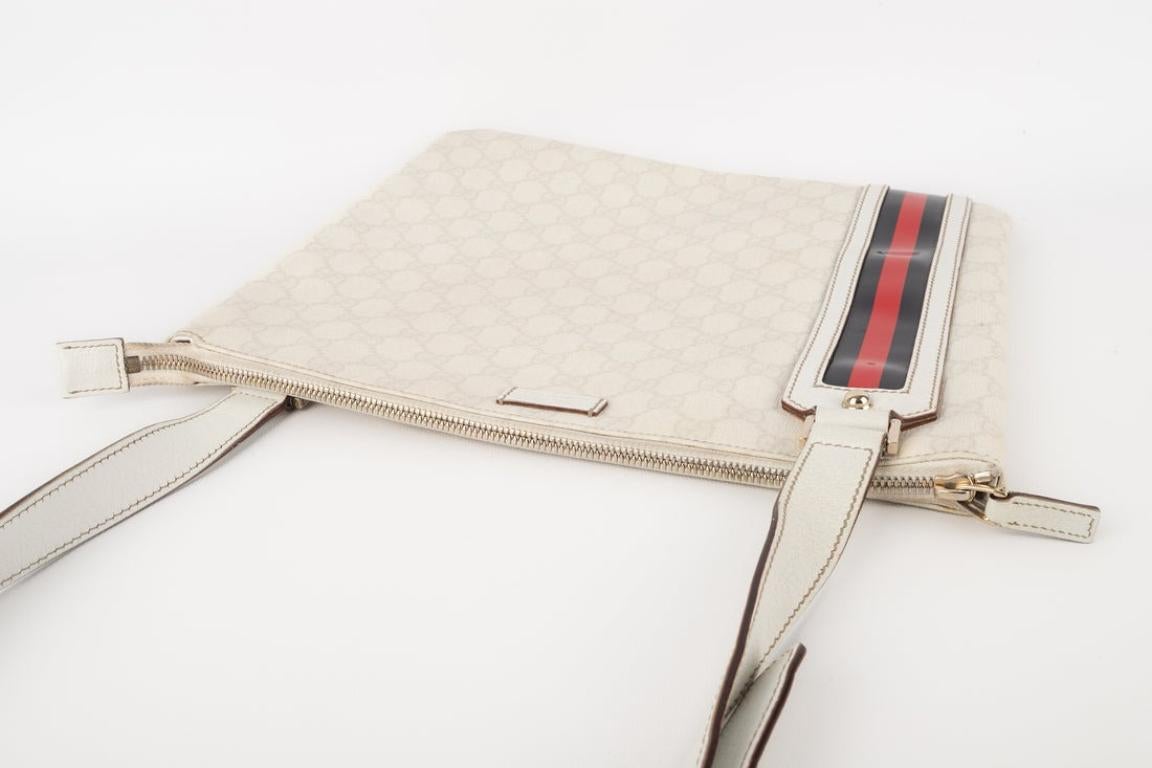 Gucci White Monogramed Canvas Bag 3