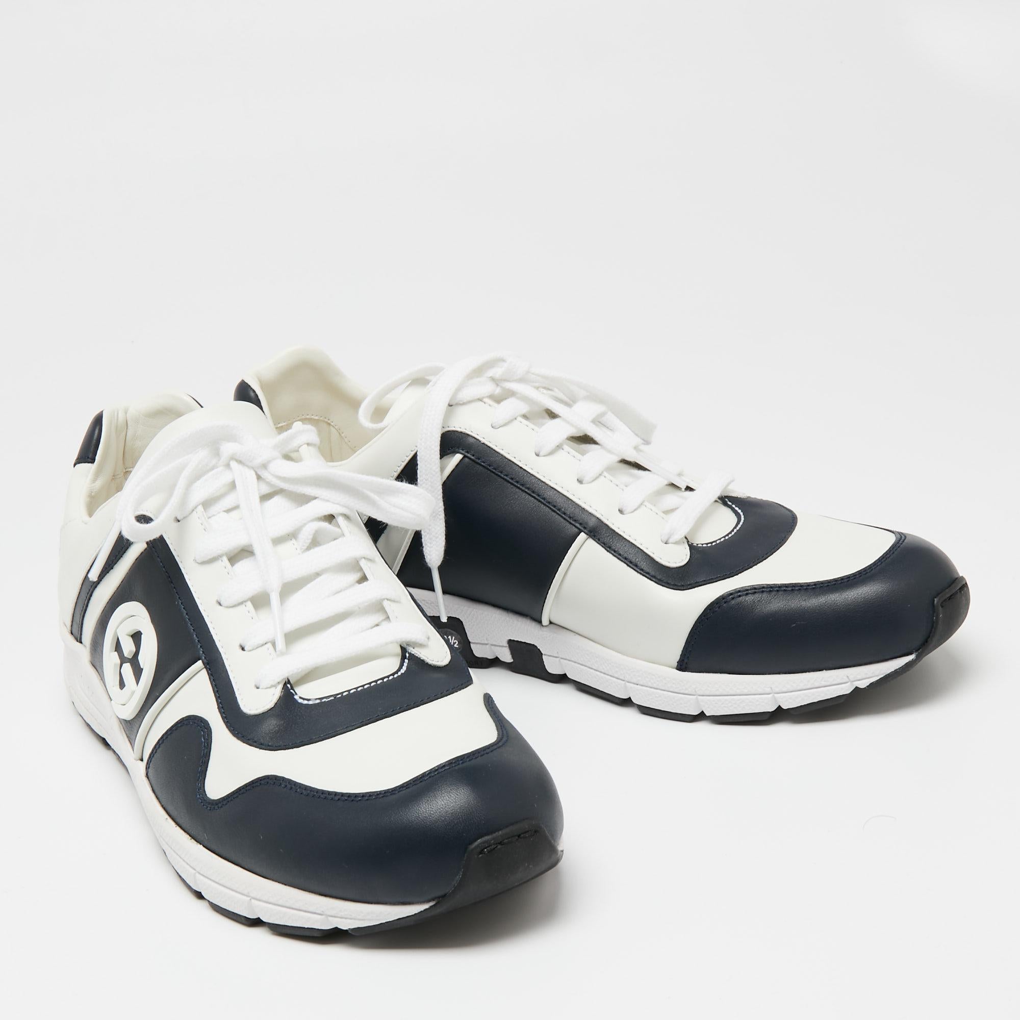 Gucci Bianco/Blu navy in pelle con GG intrecciate, scarpe da ginnastica basse taglia 44,5 2