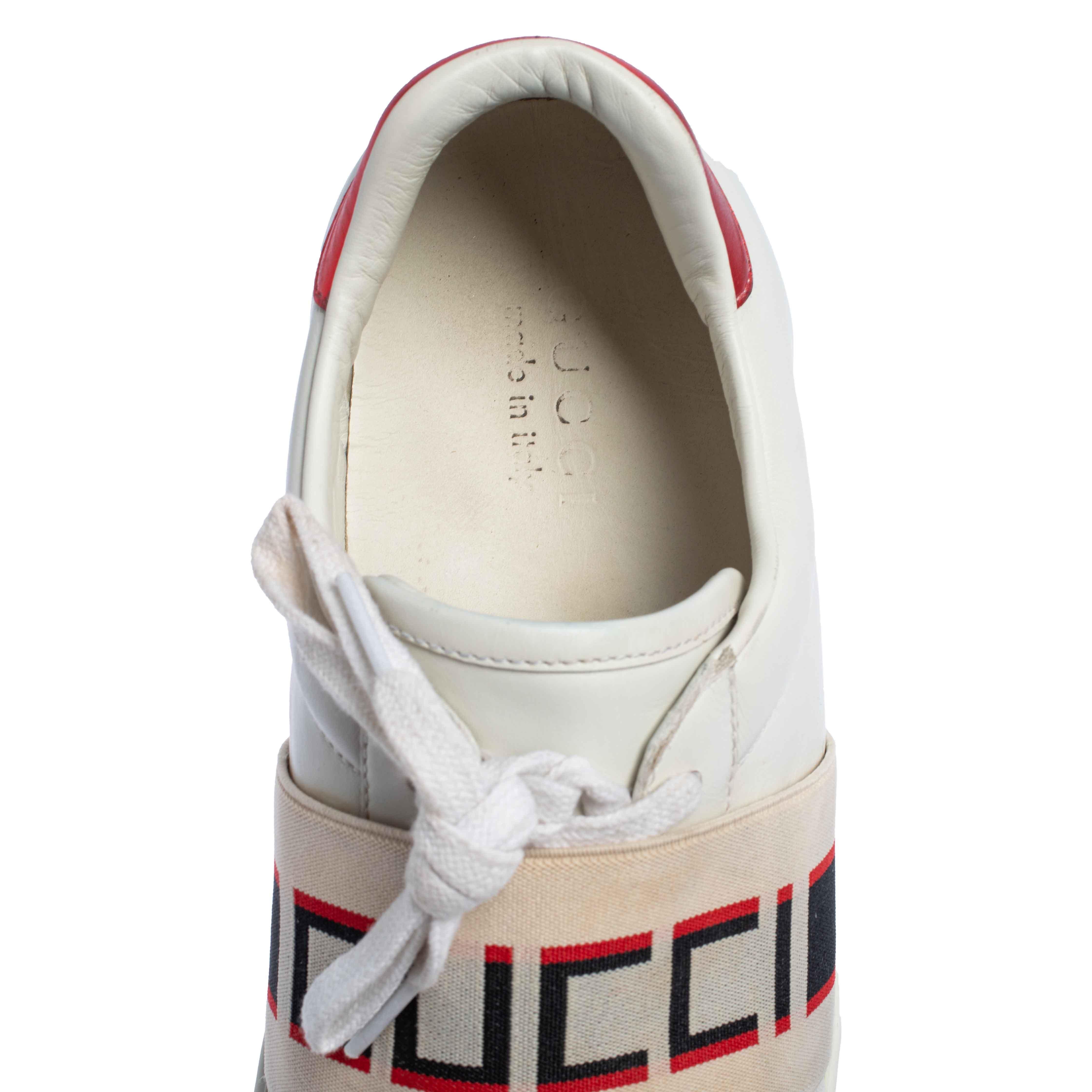 Gucci White/Red Leather Ace Gucci Band Low Top Sneakers Size 42.5 In Good Condition In Dubai, Al Qouz 2