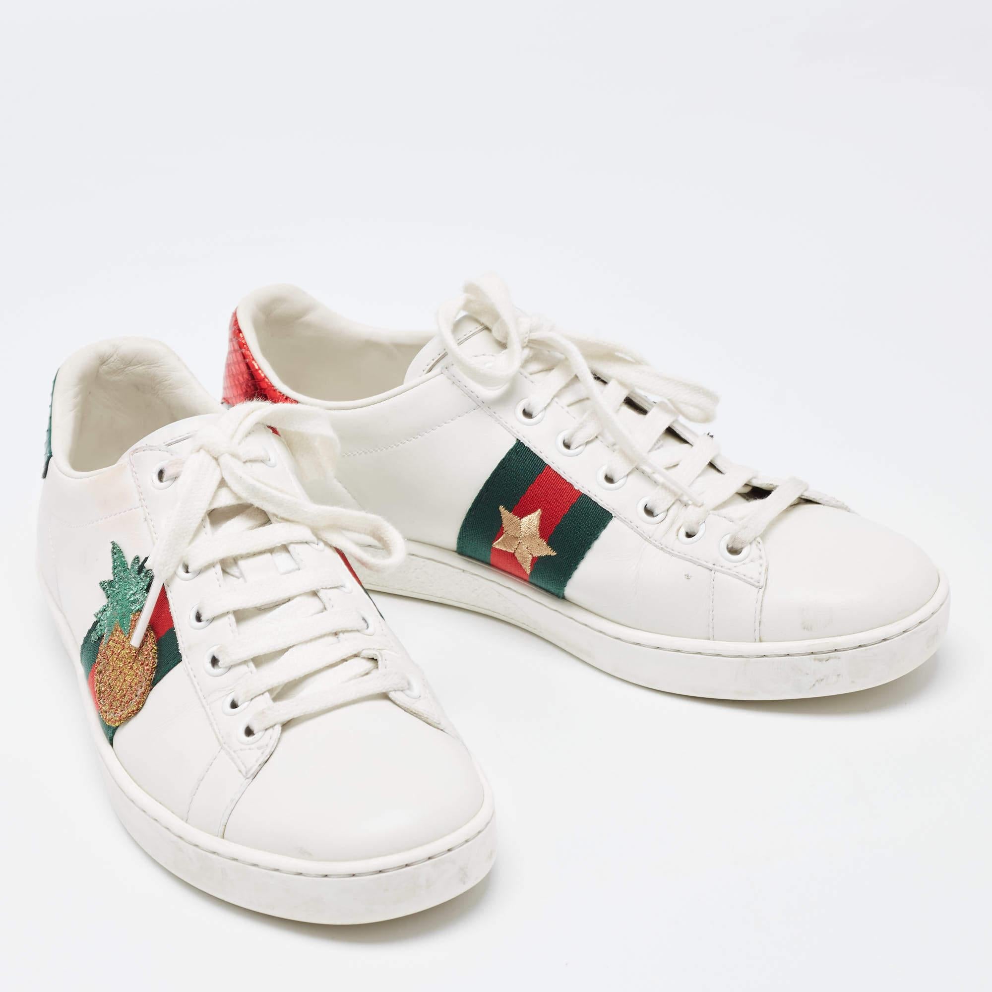 Gucci White/Red Leather and Snake Embossed Leather Ace Pineapple Sneakers Size 3 In Good Condition In Dubai, Al Qouz 2