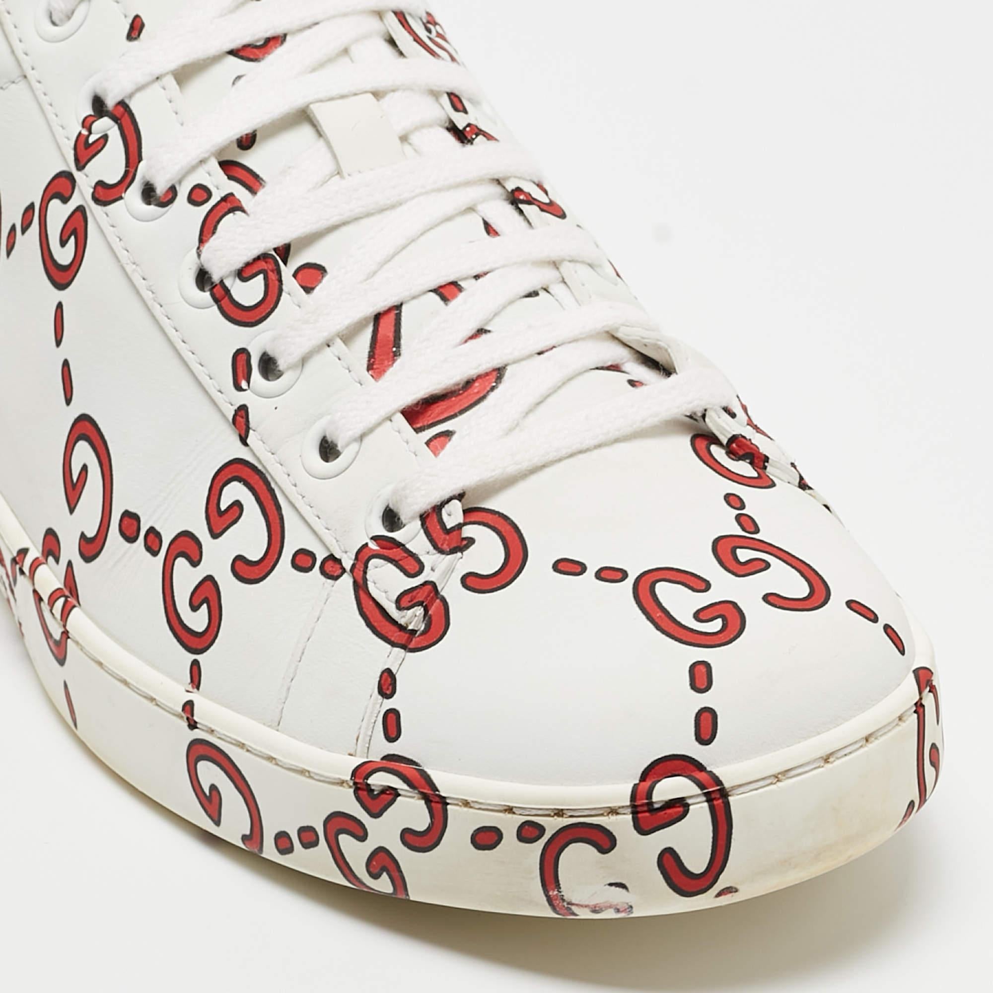 Gucci White/Red Leather Ghost GG Ace Sneakers Size 40 For Sale 1