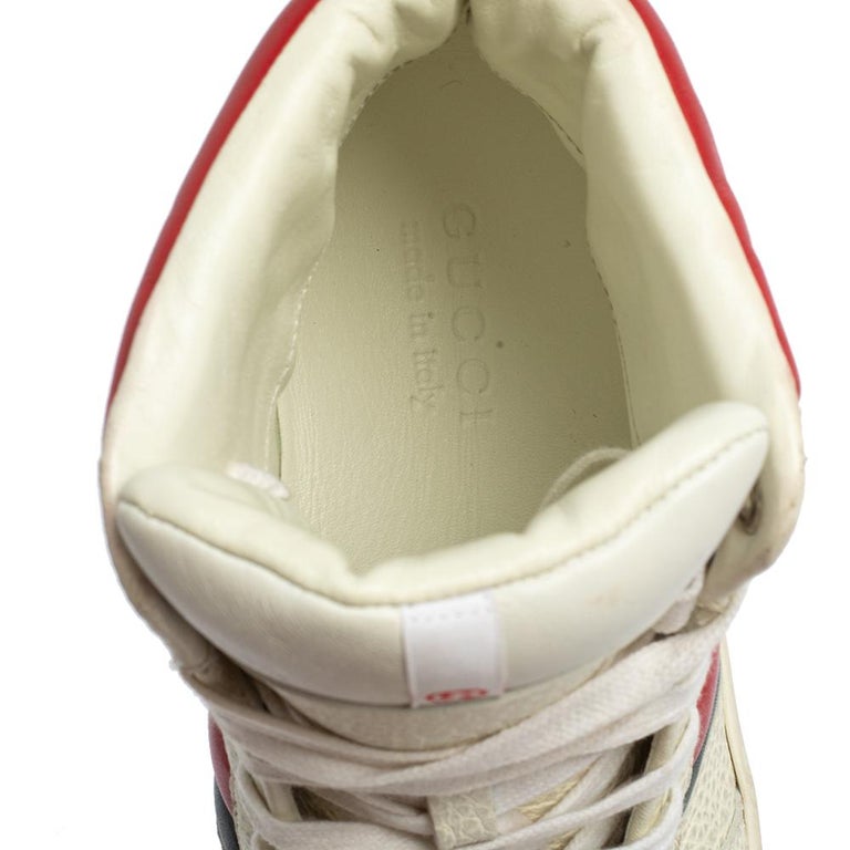 Gucci “New Praga” Retro-Classic Sneakers – White w/ Red Laces Gucci Grainy Leather Praga Karibu Lace-Up Sneakers White 8.5  main image 4