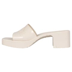 Gucci White Rubber Logo Slides Size 37