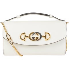 GUCCI sac à bandoulière ZUMI MINI en cuir lisse blanc