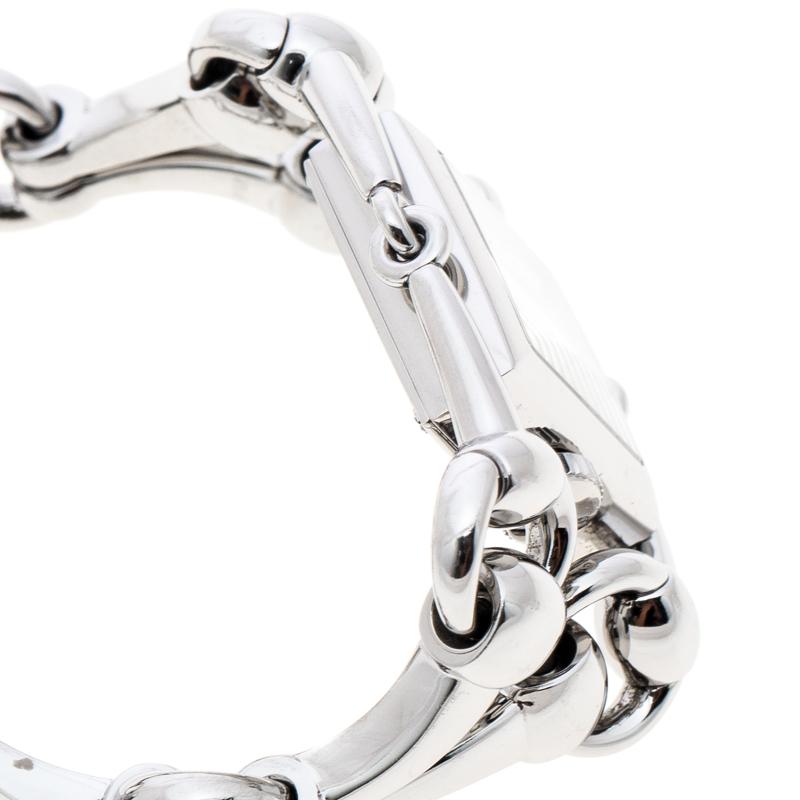 Contemporary Gucci White Stainless Steel Signoria Horsebit 116.5 Women's Wristwatch 20 mm