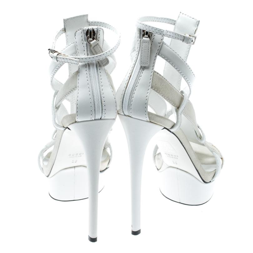 Gucci White Suede And Leather Daryl Platform Sandals Size 39 In Good Condition In Dubai, Al Qouz 2