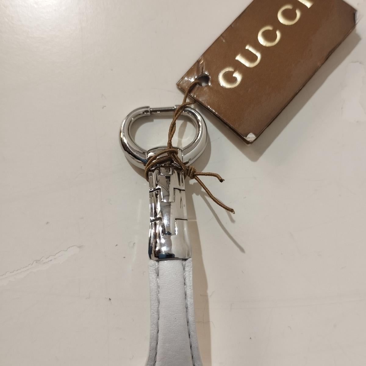 Orologio Gucci White YA130404 In condizioni Nuovo in vendita a Gazzaniga (BG), IT