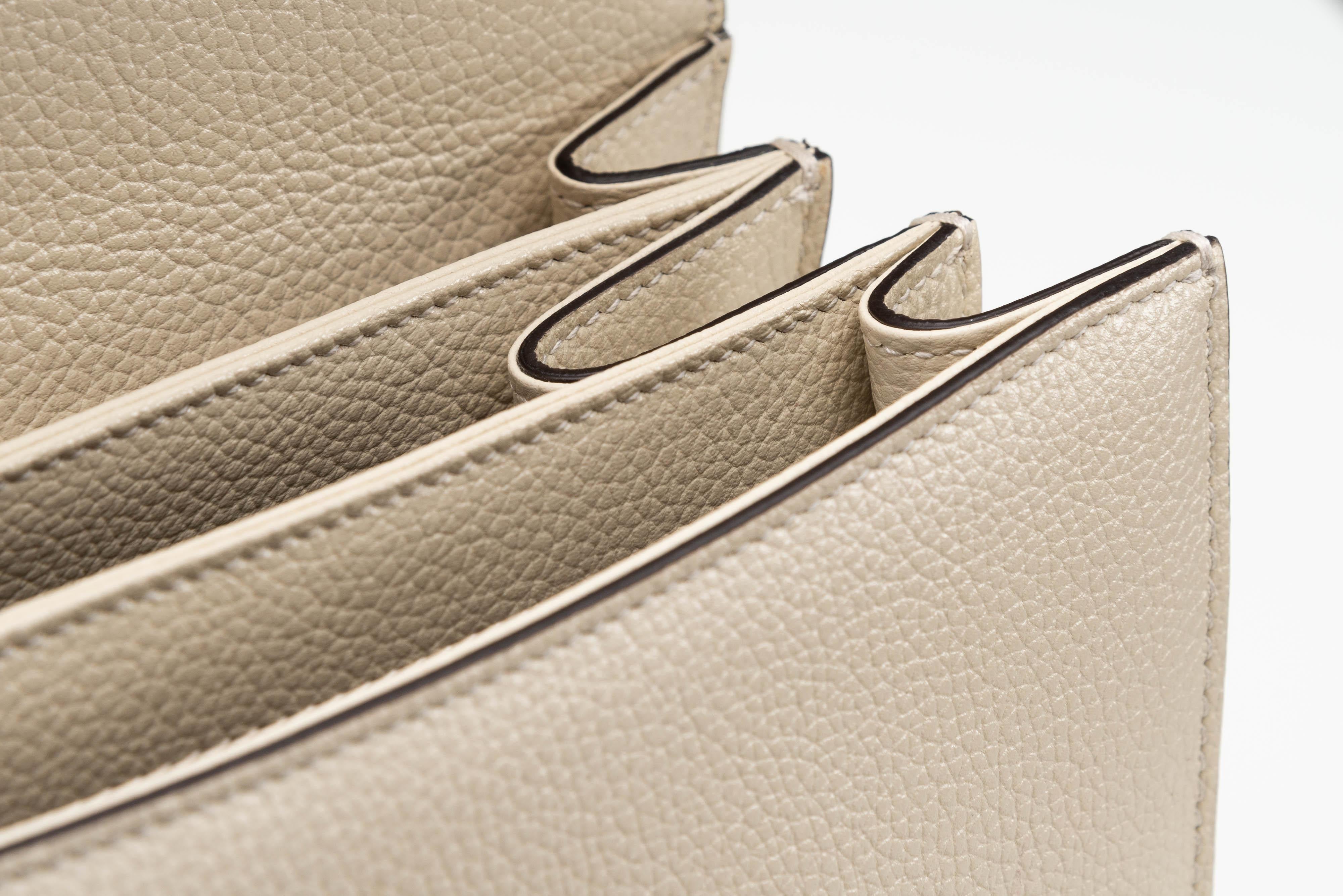 Gucci White Zumi Leather Shoulder Bag For Sale 8