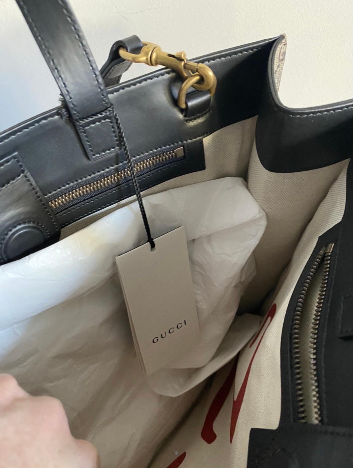 Gucci wolf monogram XXV Hollywood shoulder bag In New Condition In Carnate, IT