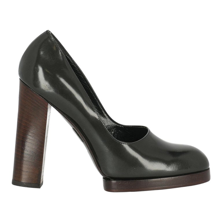 Gucci Woman Pumps Anthracite Leather IT 38 For Sale at 1stDibs