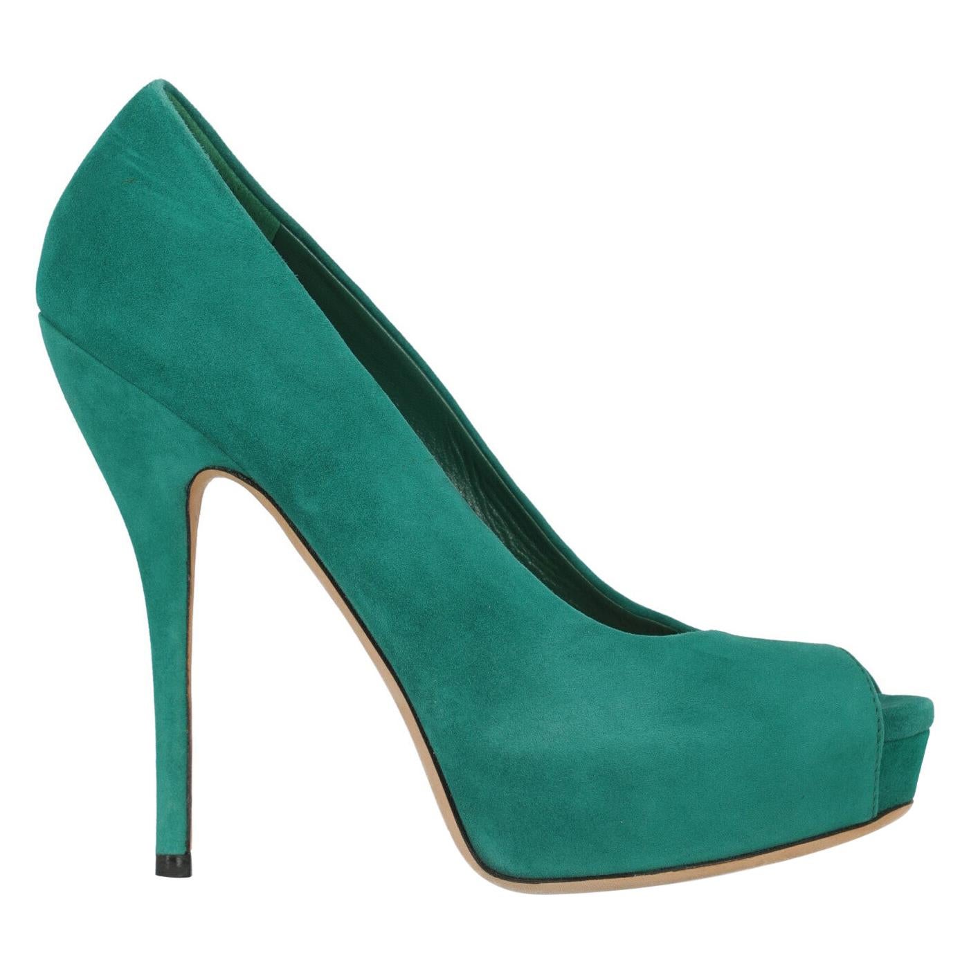 Gucci Woman Pumps Green Leather IT 36.5 For Sale
