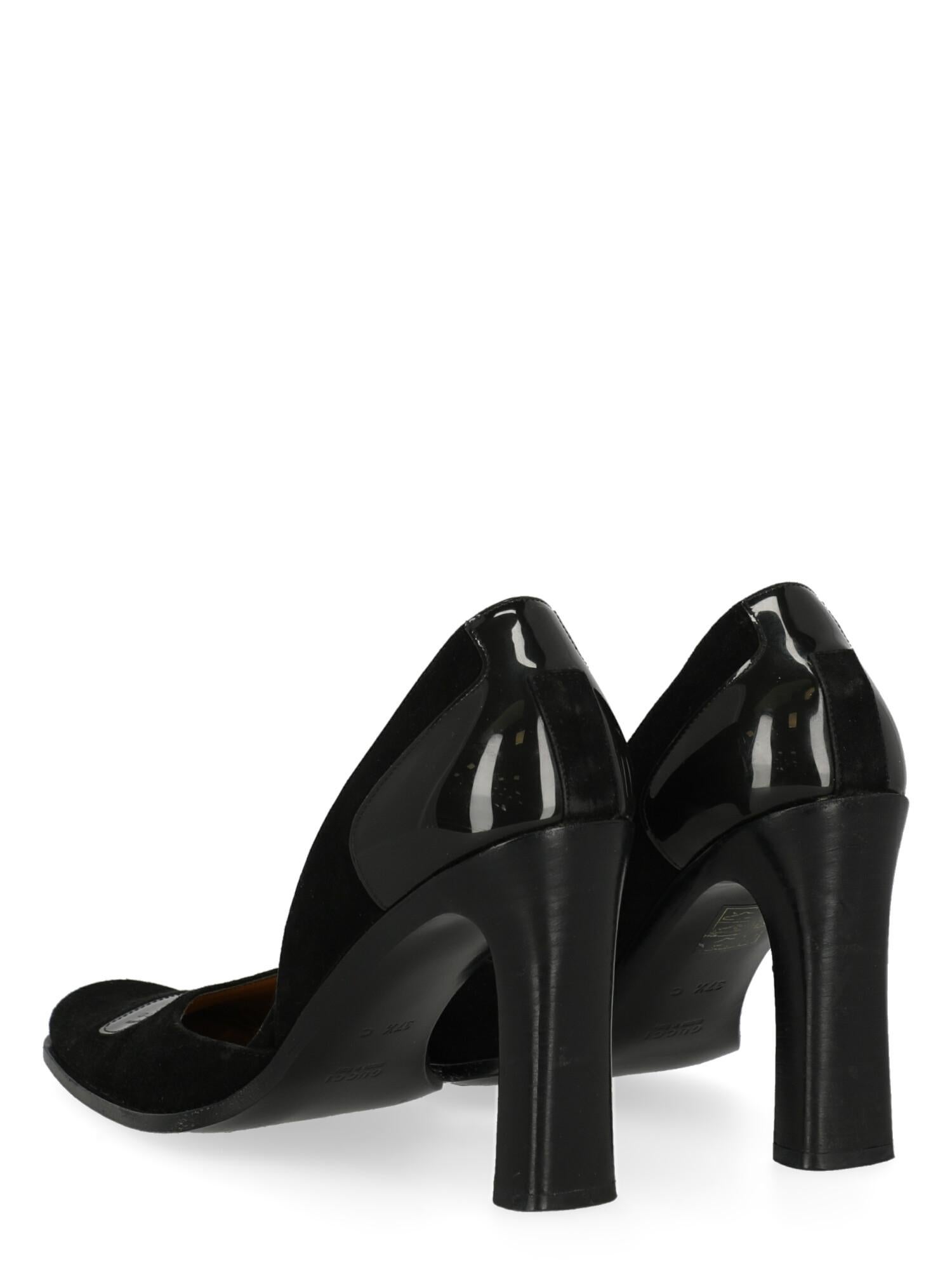 Gucci  Women Pumps  Black Leather EU 37.5 In Good Condition For Sale In Milan, IT