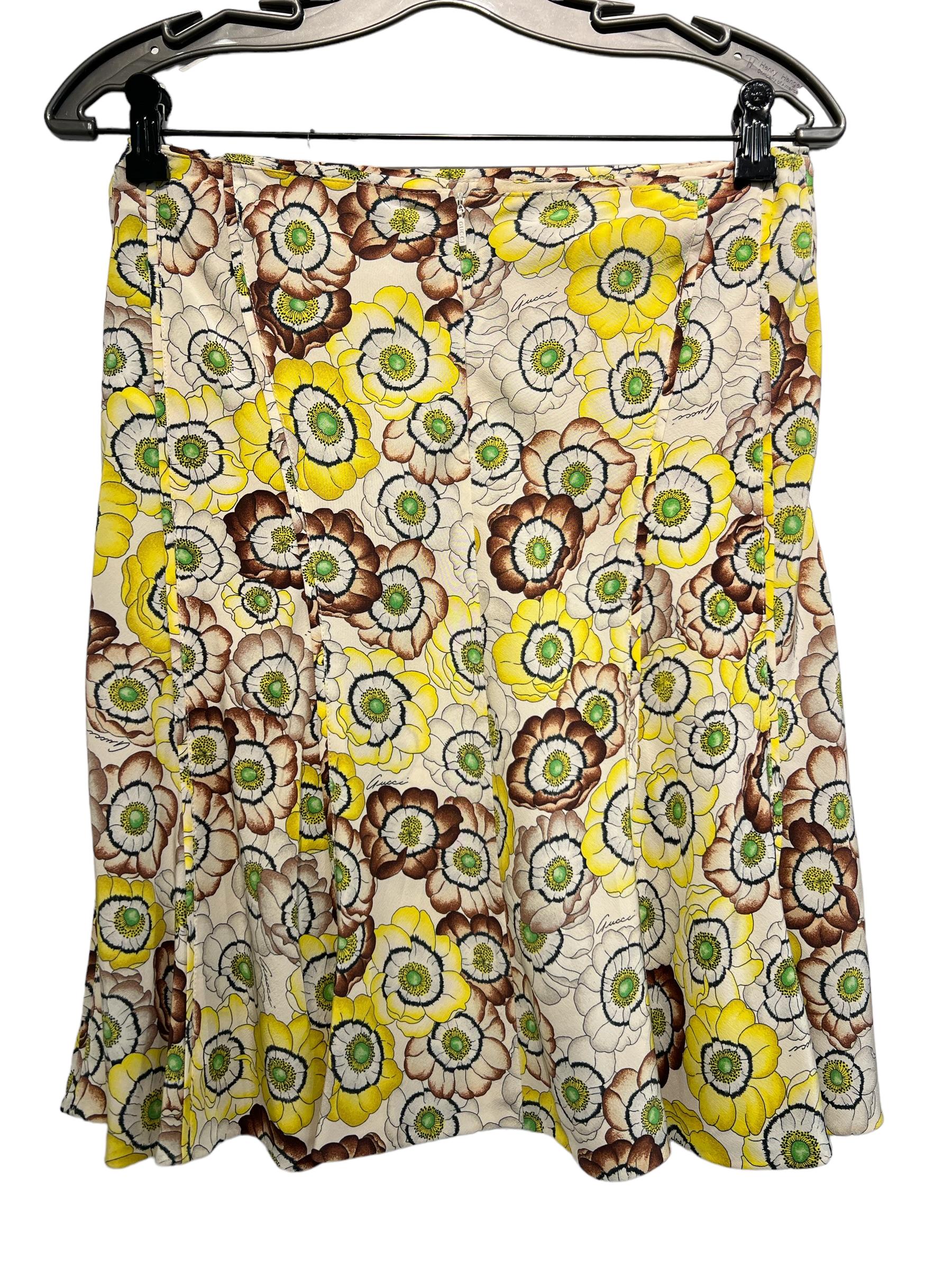 Gucci Women´s Multi Floral Skirt Size 42 In Good Condition In Bridgehampton, NY