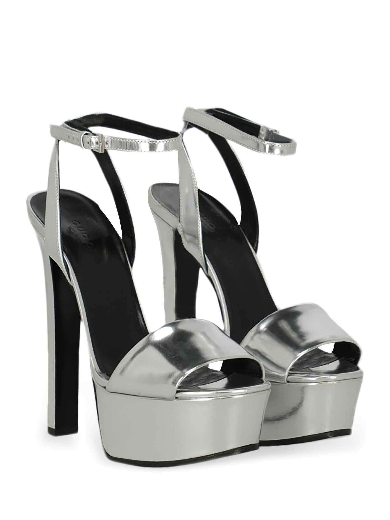 Shoe, leather, solid color, metallic effect, ankle strap, silver-tone hardware, open toe, branded insole, stiletto heel, high heel.

Includes: N/A

Product Condition: Excellent
Heel: visible mark.

Measurements:
Height: 15 cm

Composition:
Upper: