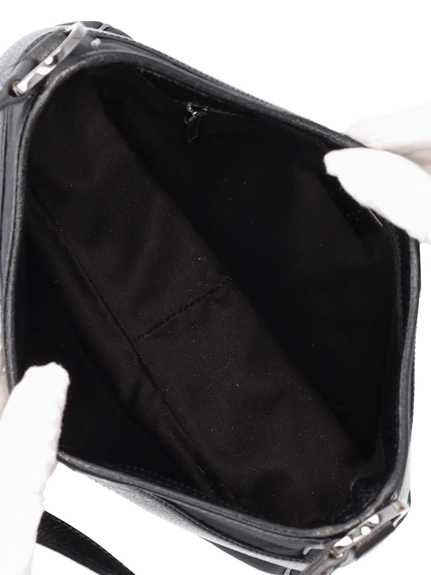 Gucci Women Shoulder bags Black Fabric  For Sale 2