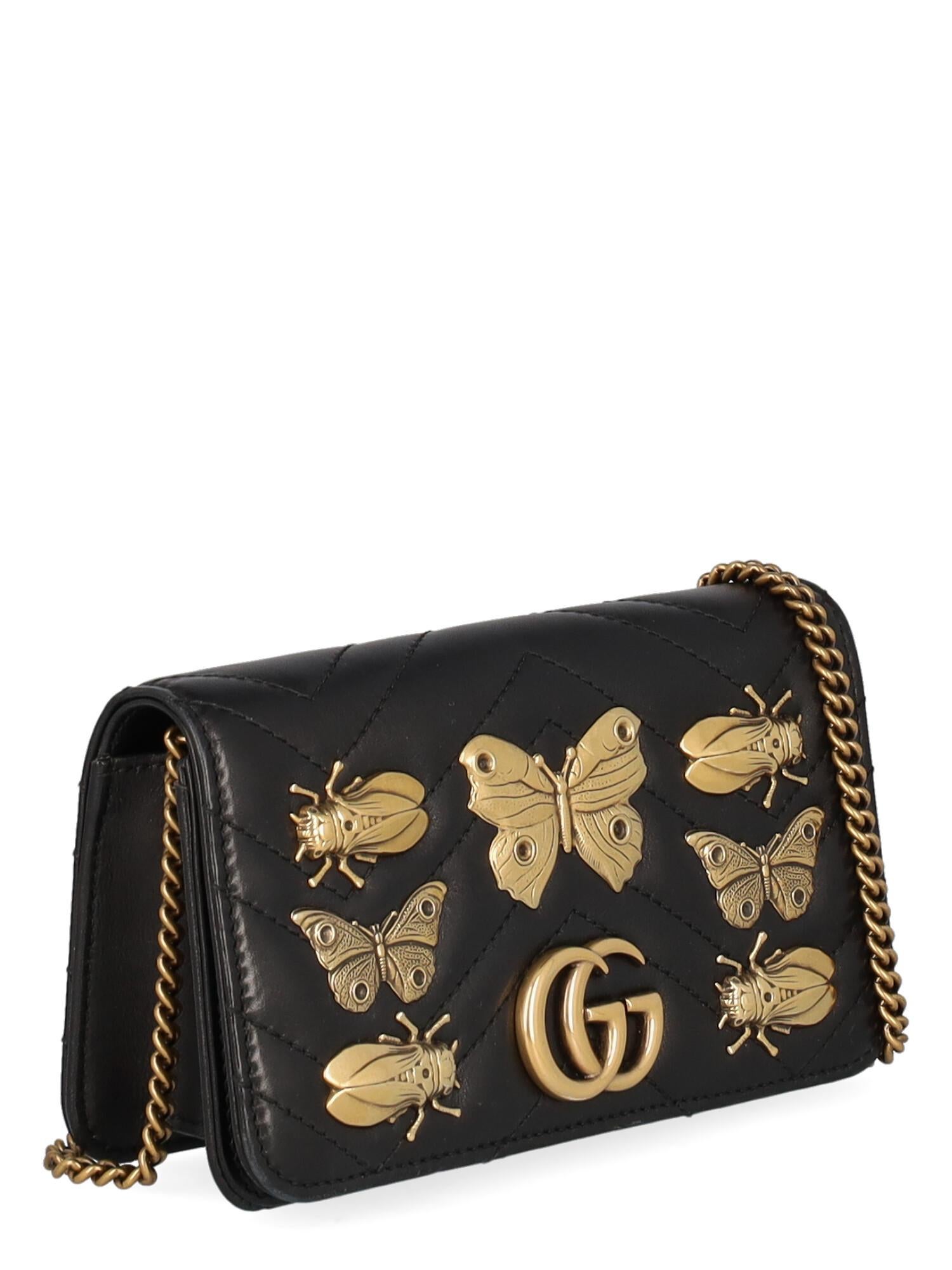 Gucci Frauen Umhängetaschen Marmont Schwarz Leder im Zustand „Gut“ in Milan, IT