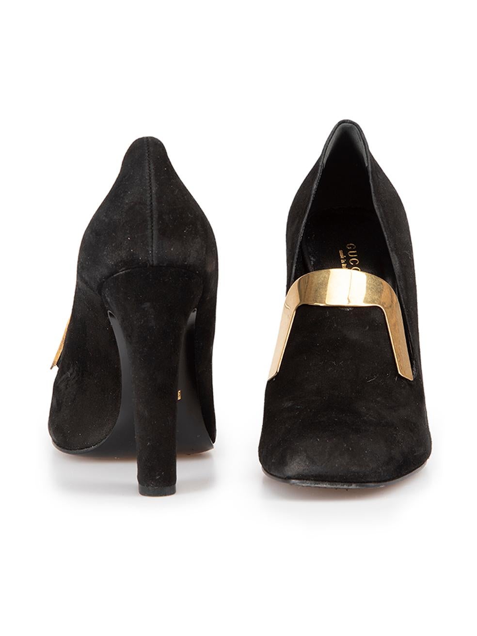 Gucci Women's Black Suede Buckle Detail Pumps In Good Condition In London, GB