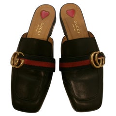 Gucci Women's Peyton Mules Black Leather with stripe detail size 35.5