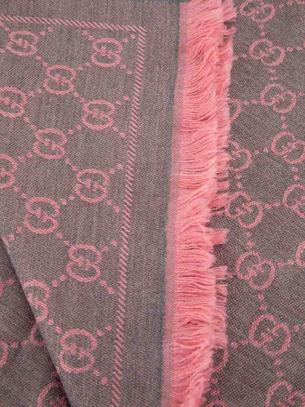 Gucci Women's Pink & Grey Jumbo GG Monogram Scarf In Good Condition In London, GB