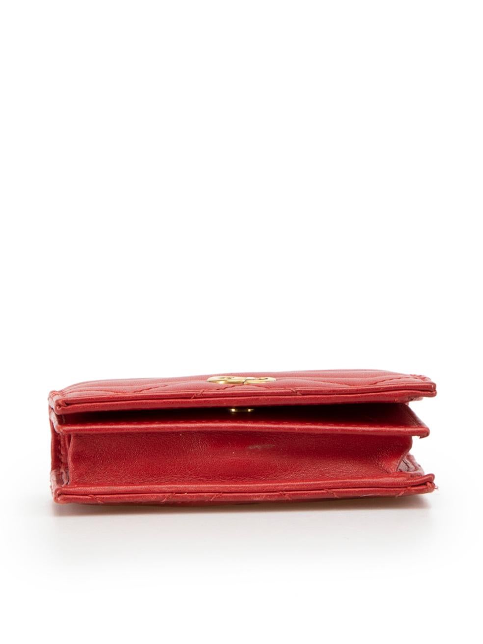 Gucci Women's Red Leather GG Marmont Matelasse Wallet 1
