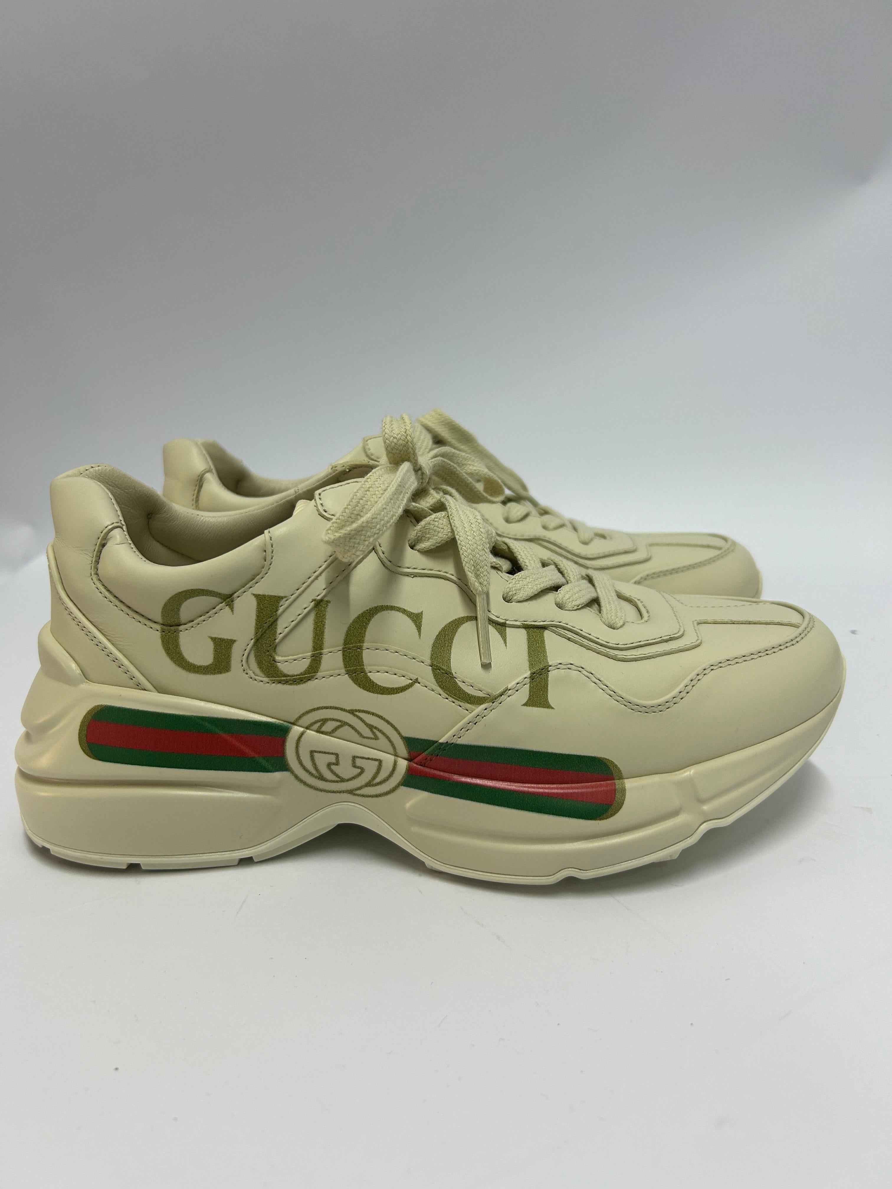Gucci Damen Rhyton Logo Turnschuhe mit Logo Größe EU 37,5 2