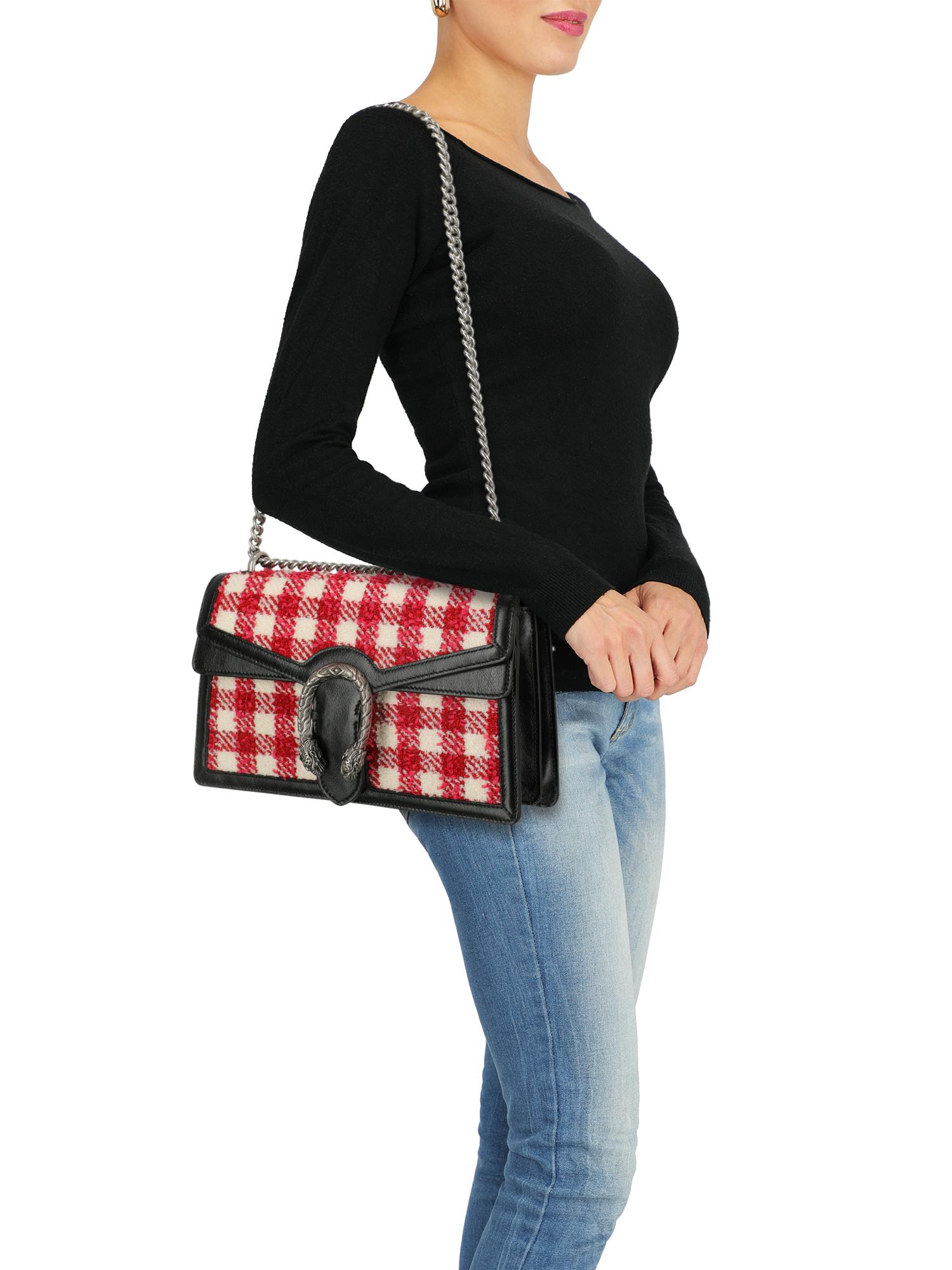Product Description: Dionysus, fabric, gingham print, iconic detail, pressure lock closure, chain shoulder strap, silver-tone hardware, external pocket, internal zipped pocket, multiple internal compartments, suede lining, leather trim.

Includes:
