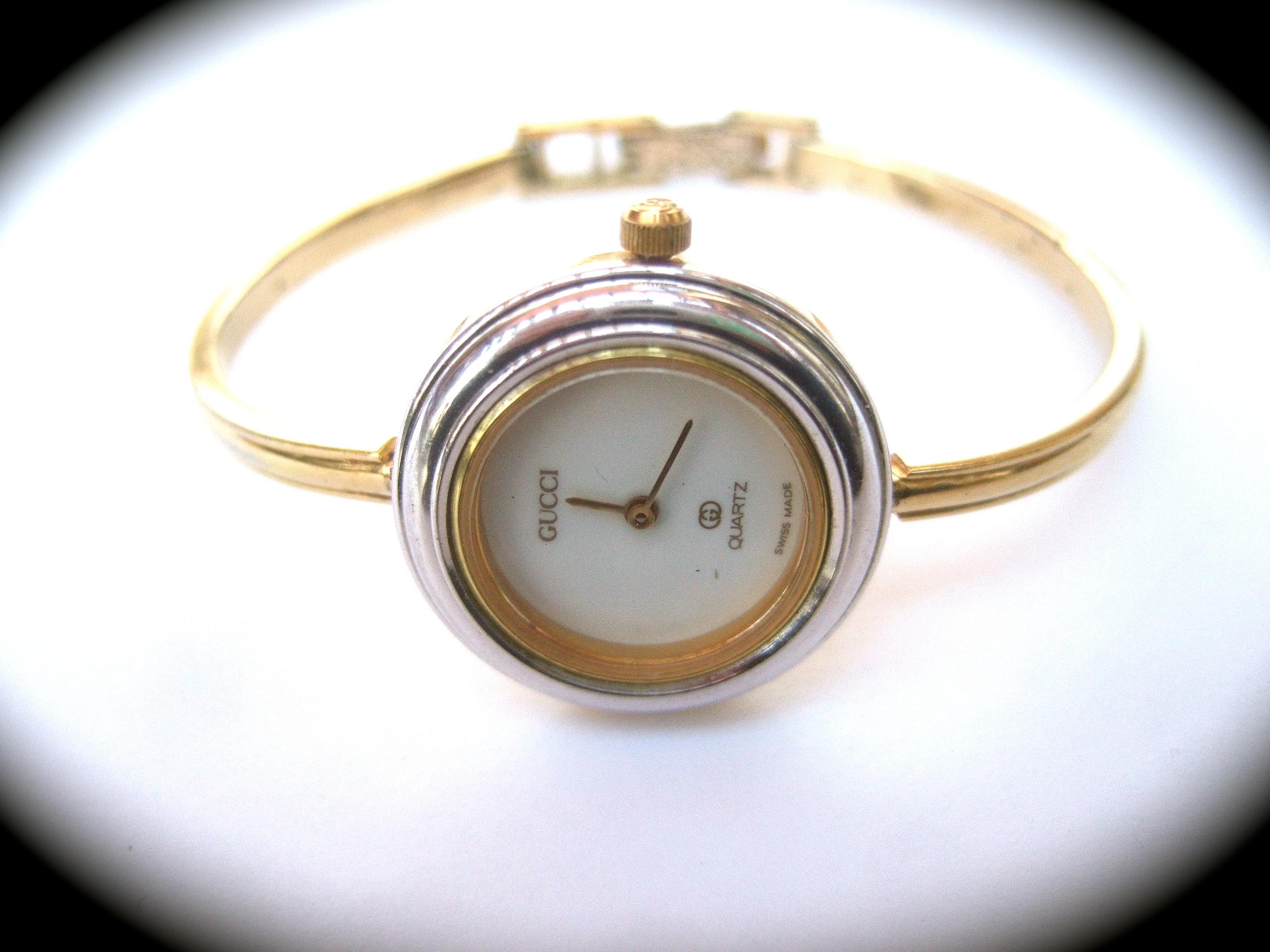 Modern Gucci Womens Wrist Watch in Original Gucci Presentation Box c 1980s