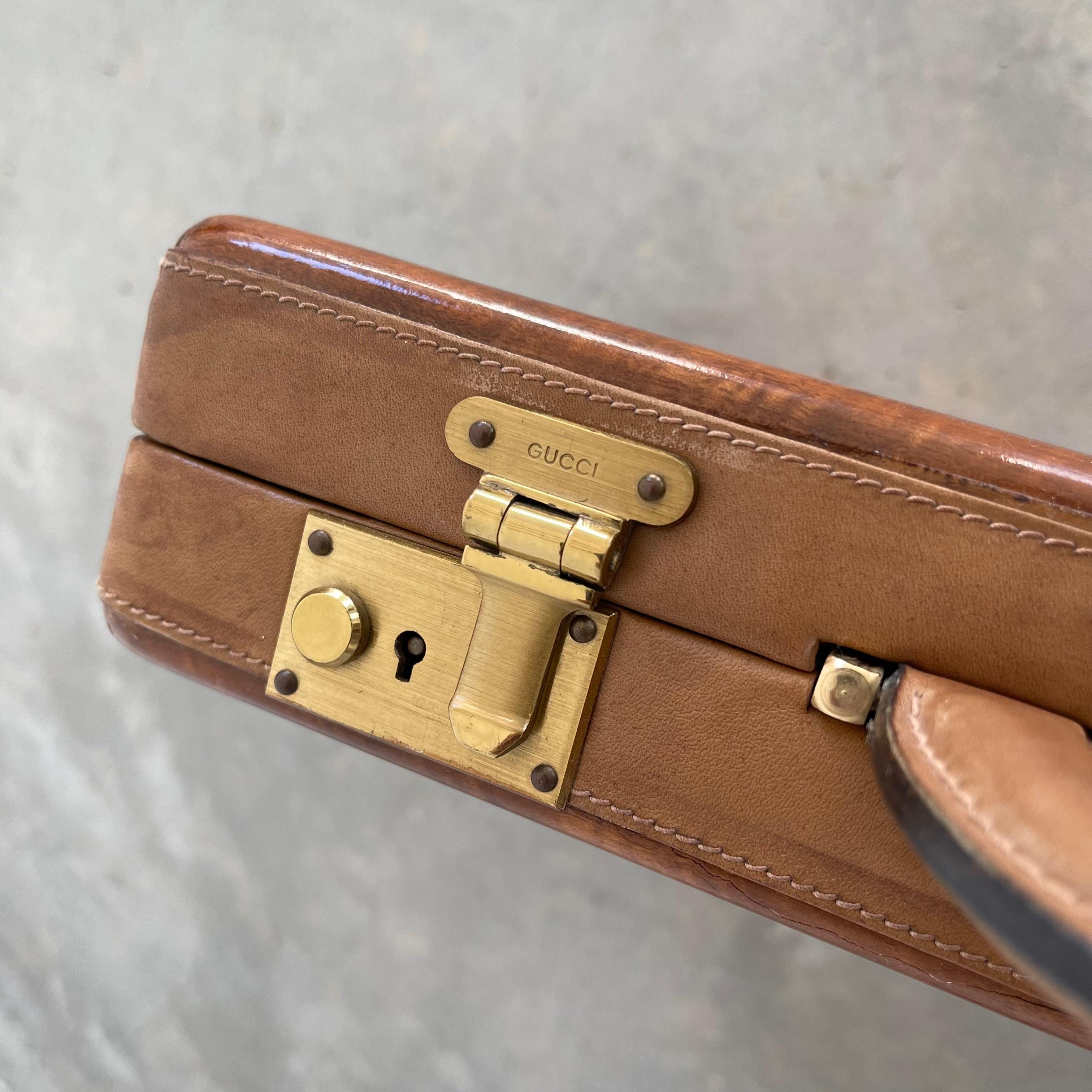 Ensemble de backgammon Gucci en bois et cuir, années 1970, Italie en vente 8