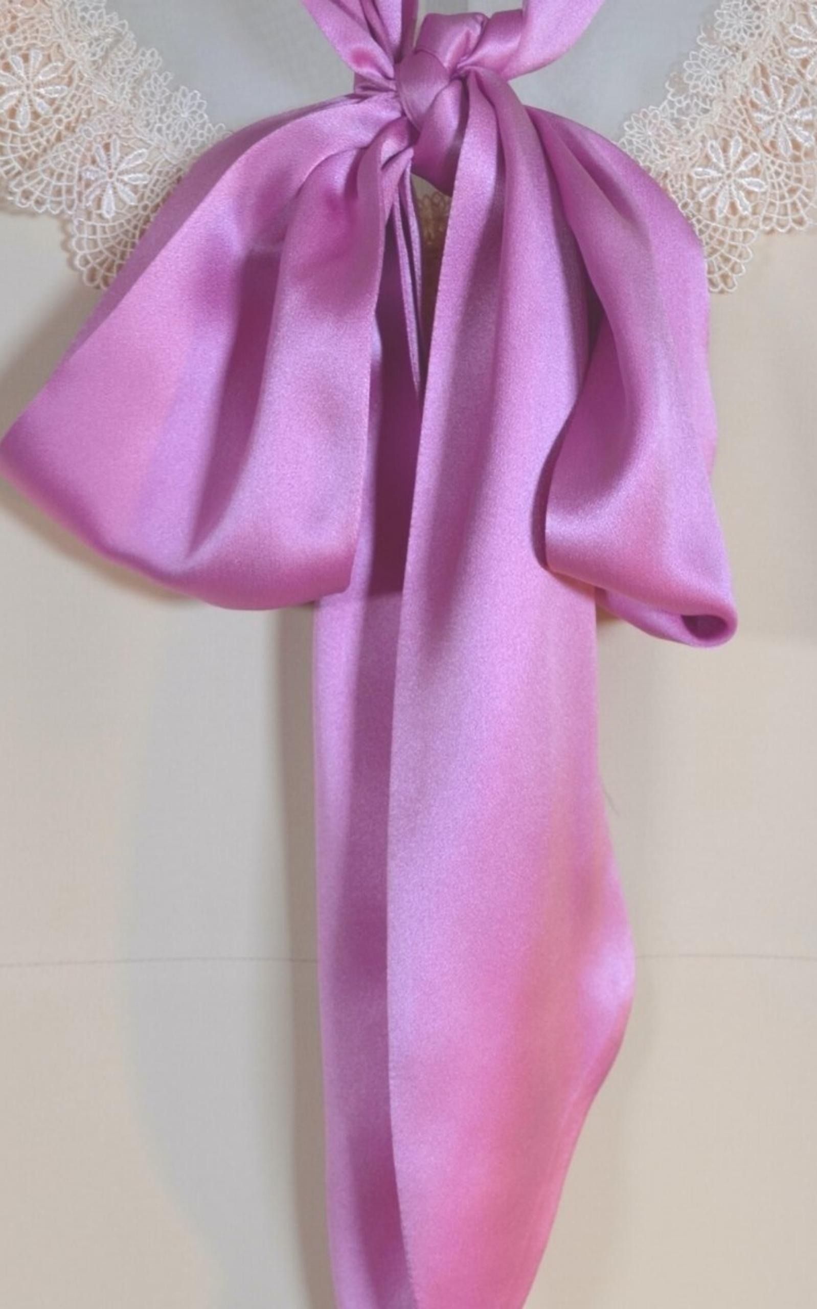 Mini Vestido Gucci en Mezcla de Lana y Seda con Lazo Gatito IT 40 / US 4 Beige en venta