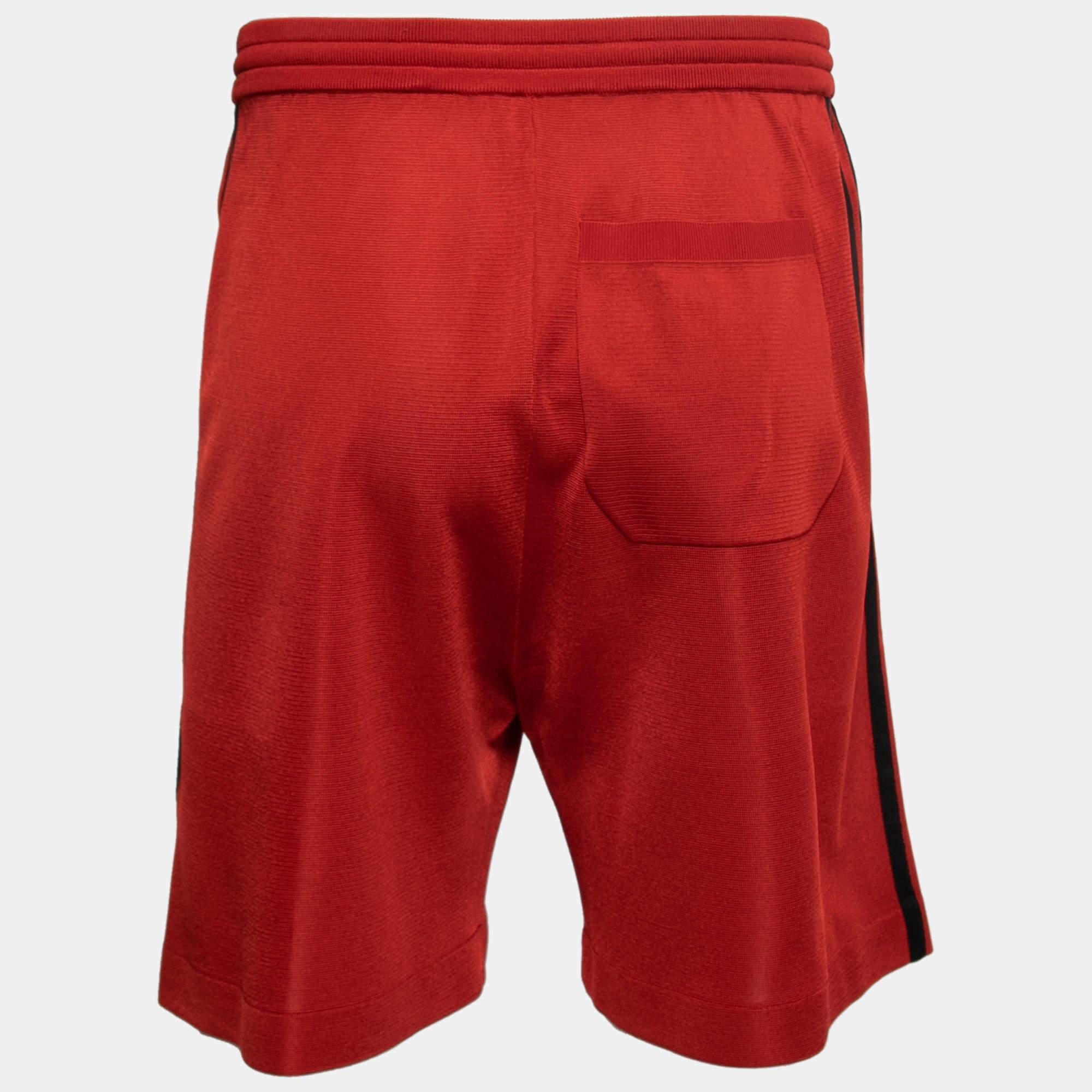 These shorts by Gucci X adidas are a comfy and stylish pick. They feature the triple adidas stripes and the Interlocking G logo. Easy to style and relaxed in appearance, these shorts will be your favorite!

