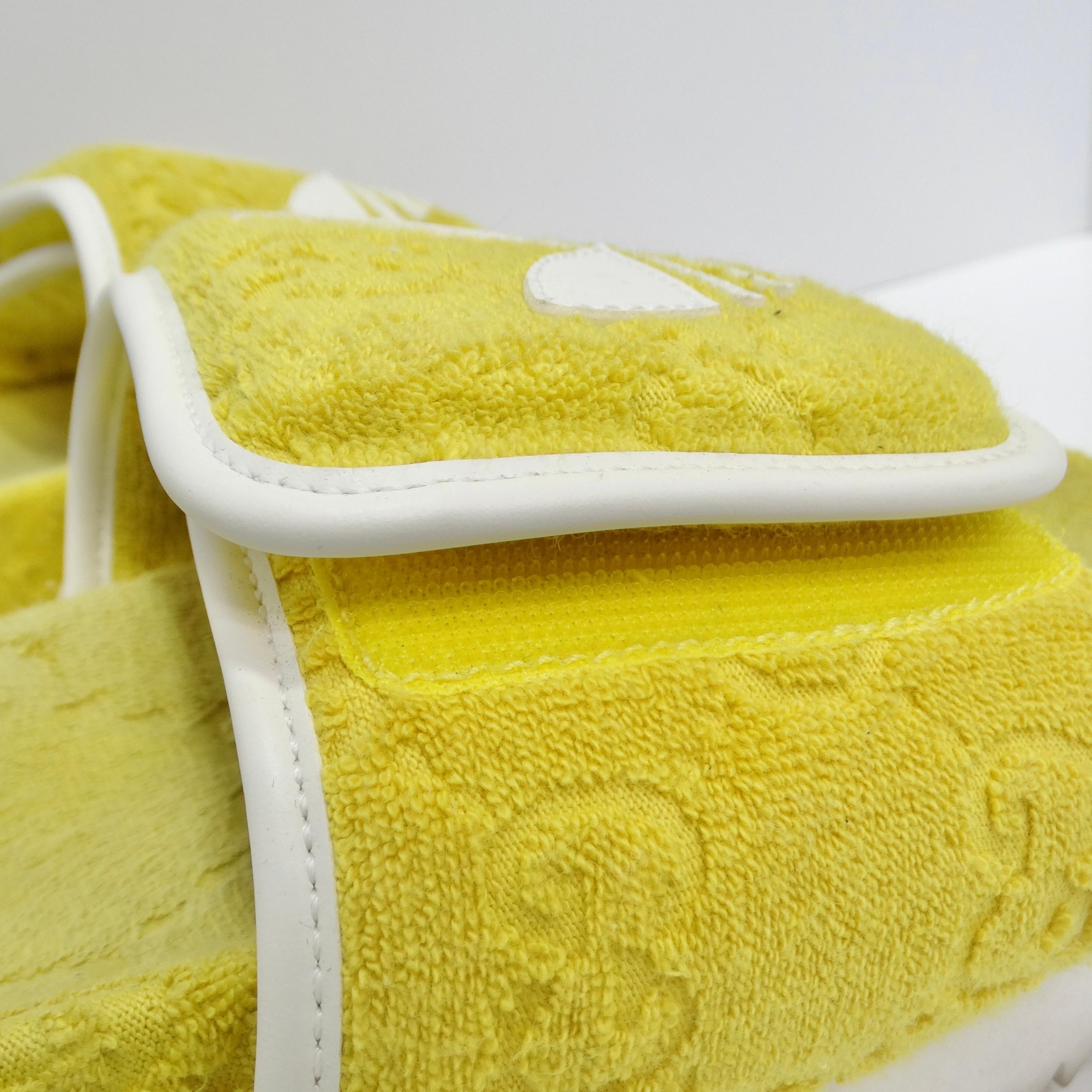Sandales compensées Gucci X Adidas jaune Terry Cloth GG Monogram  en vente 1