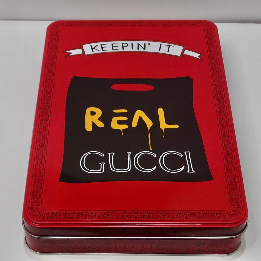 Gucci X Angela Hicks Limited Edition White Cotton 'Keepin It Real' T Shirt + Tin For Sale 5